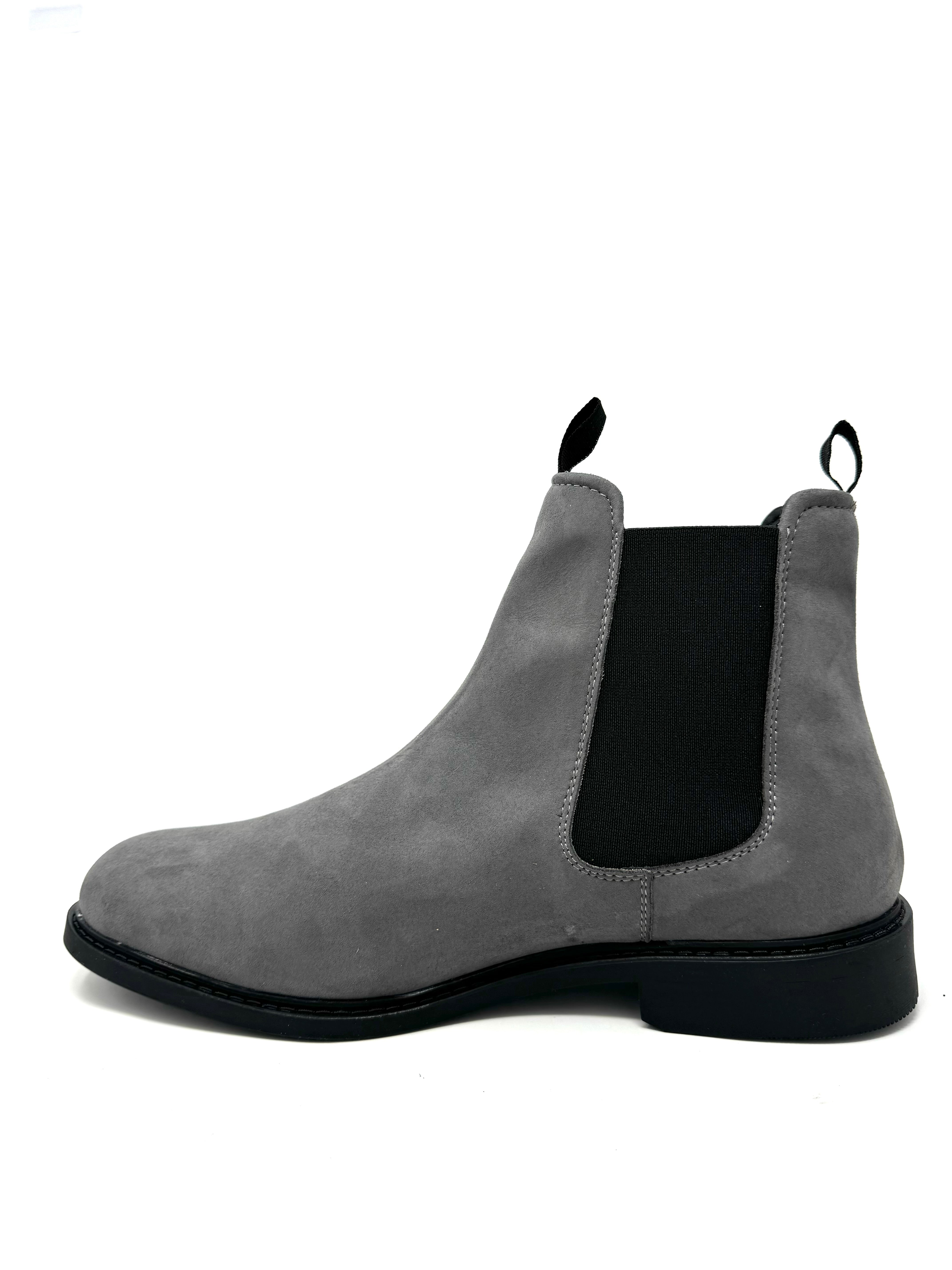 Boot in Grey Suede