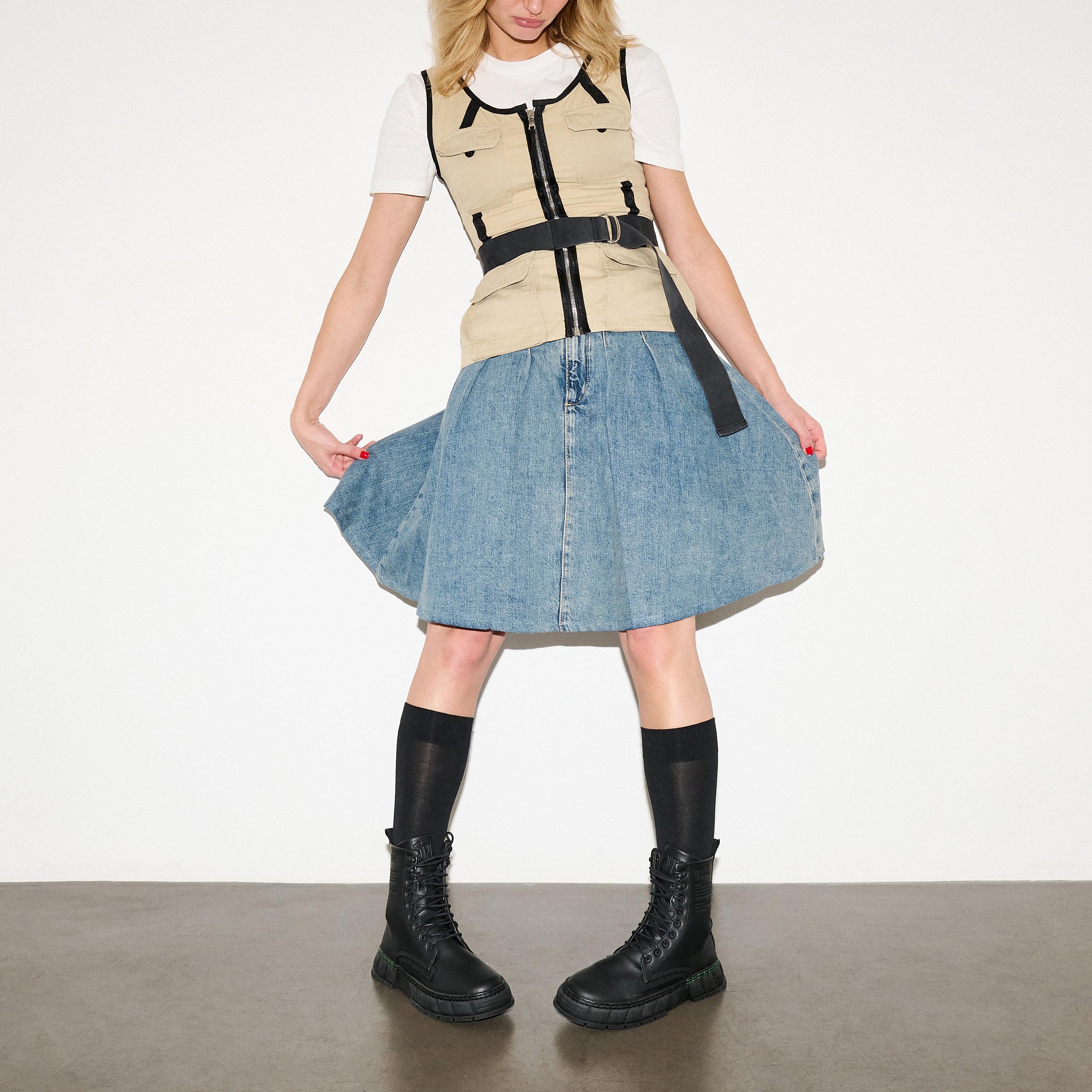 5645 Boot in Black Corn Leather