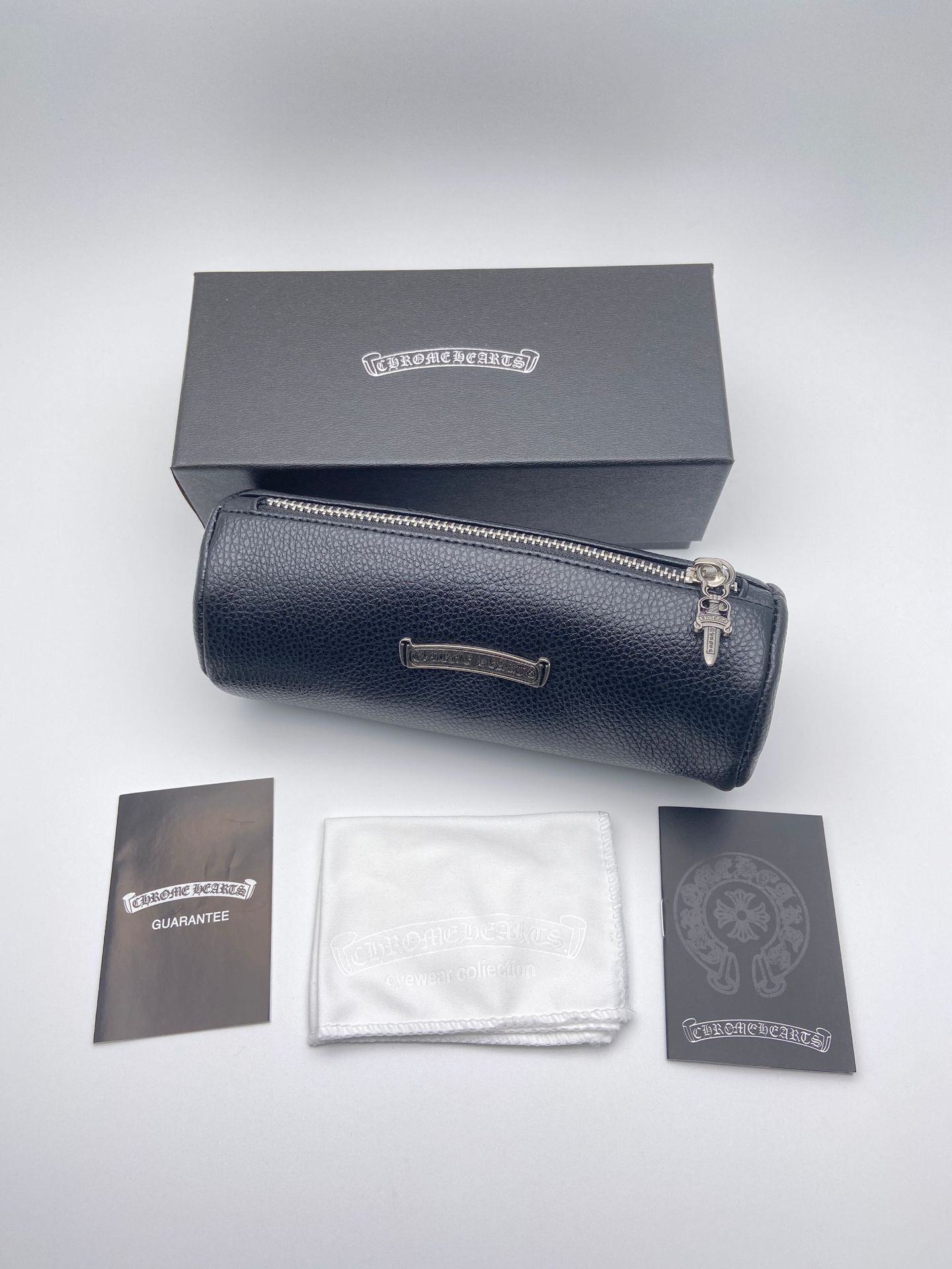 CH Glasses case clear clothes card box