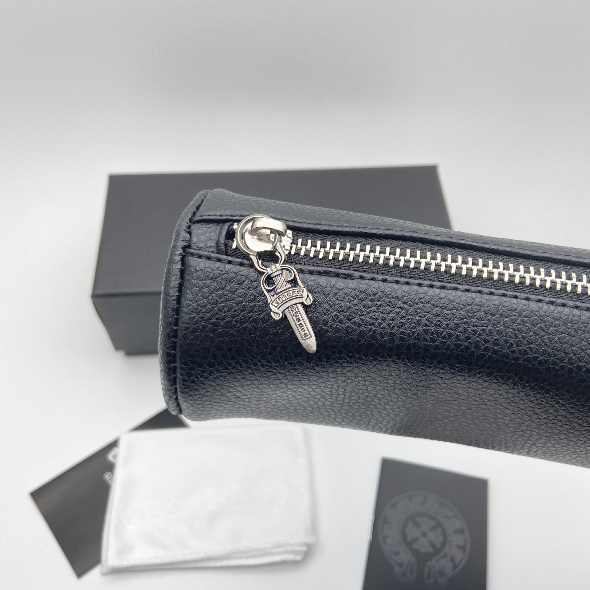 CH Glasses case clear clothes card box