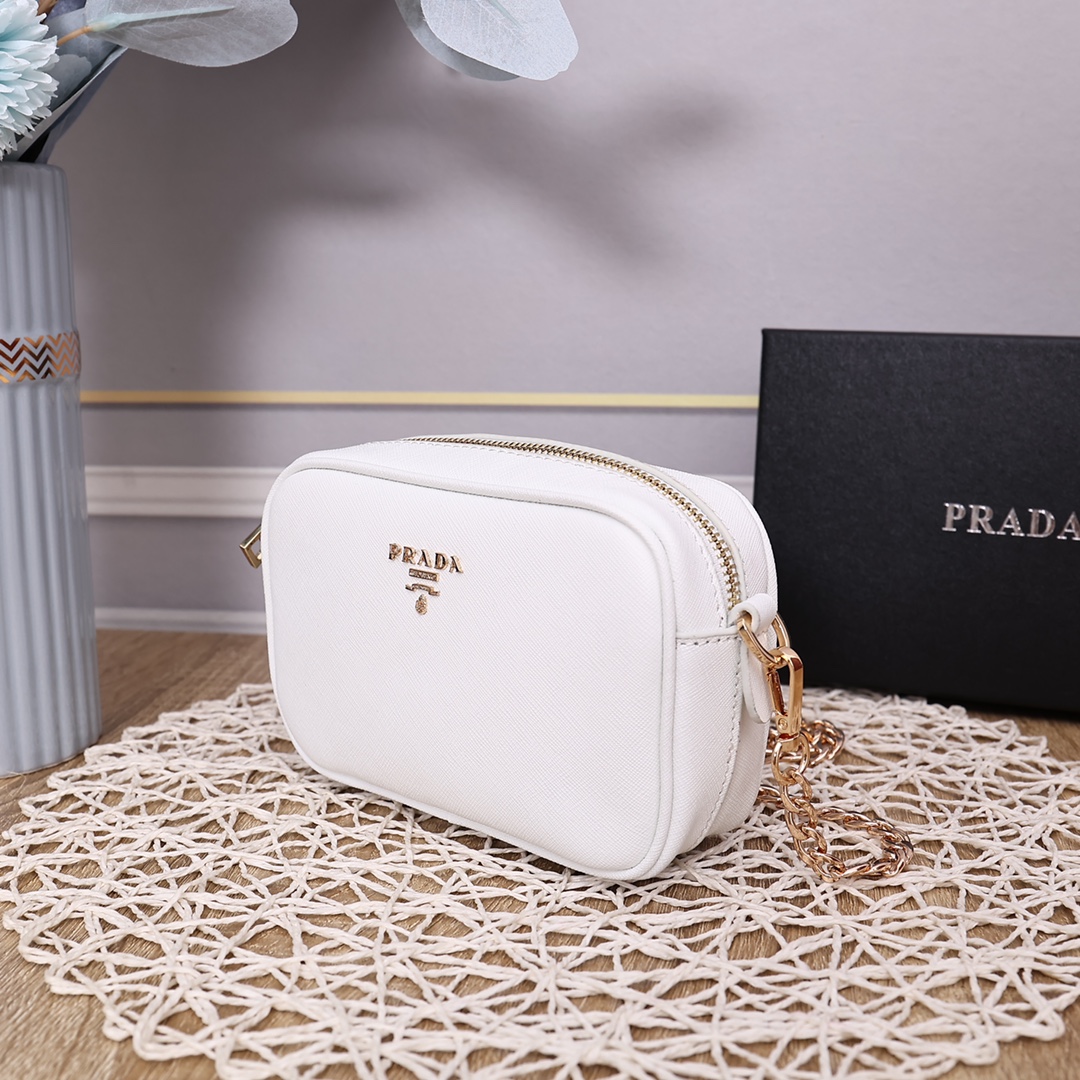 Prada0837 22PJ021