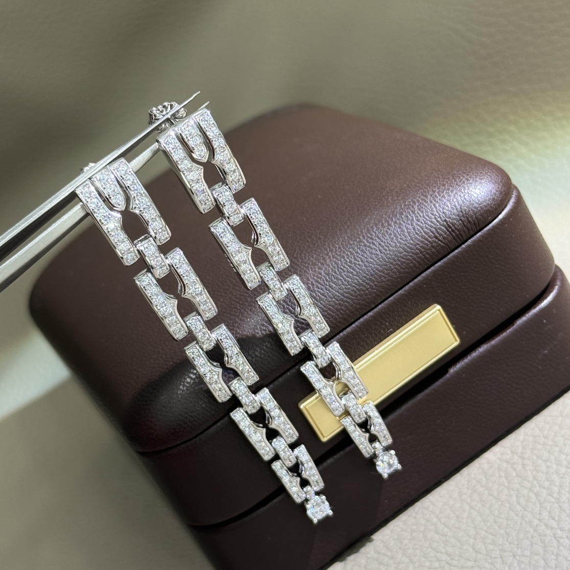 Cartier Earring 008