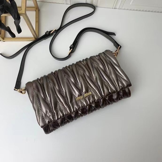 Miu Miu2245 22PJ071