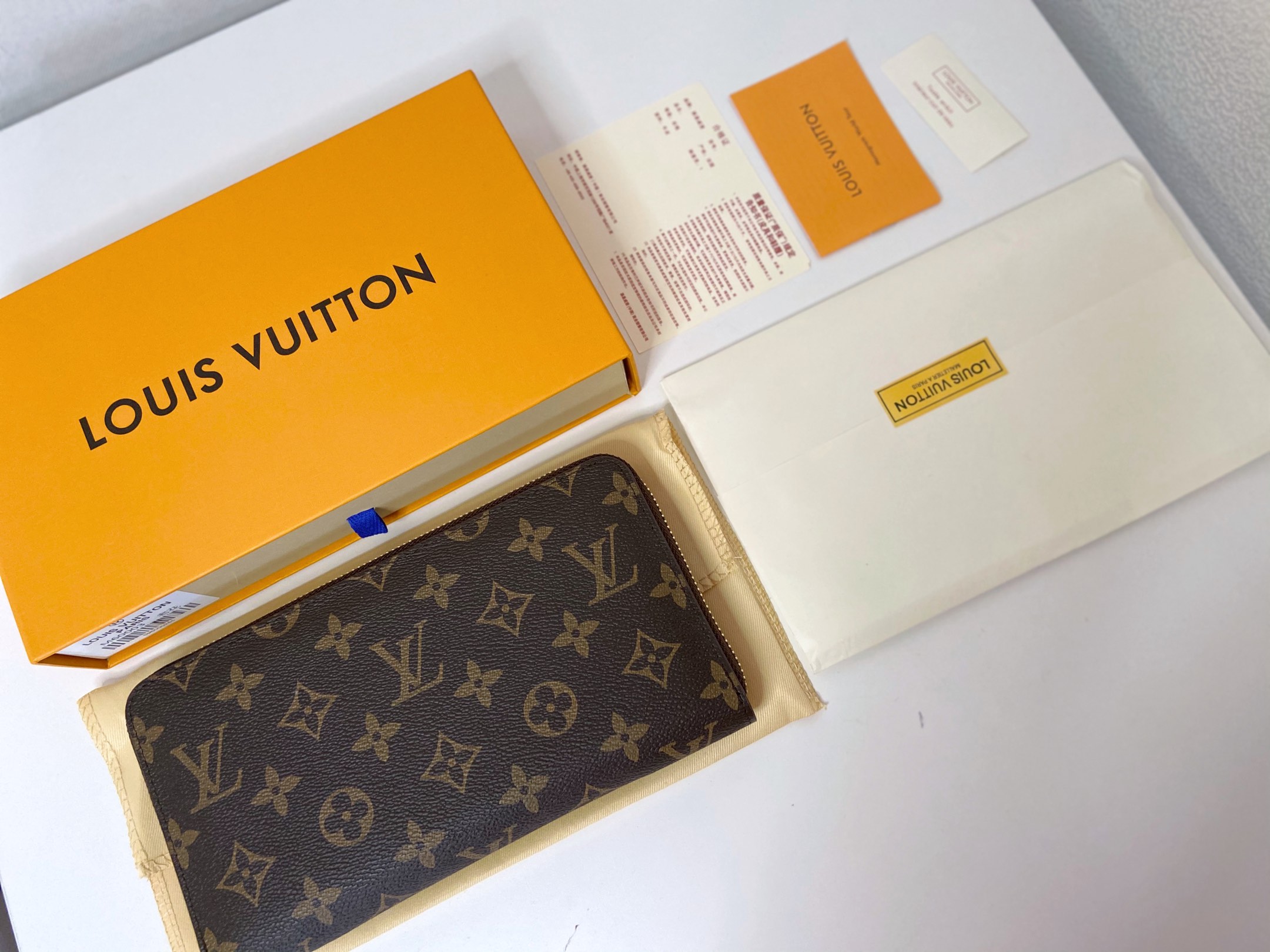 LV60003 21CM