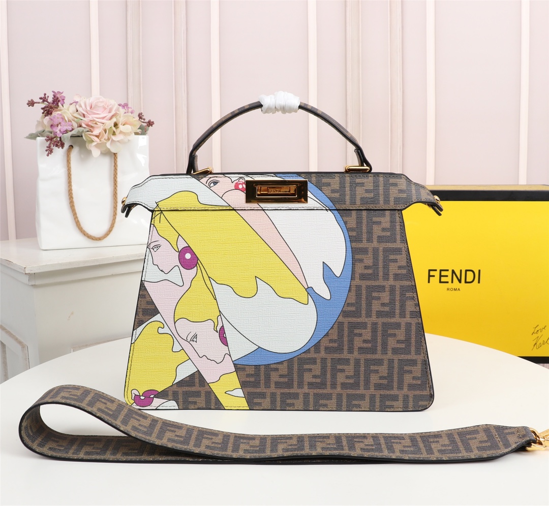 Fendi006JQE012