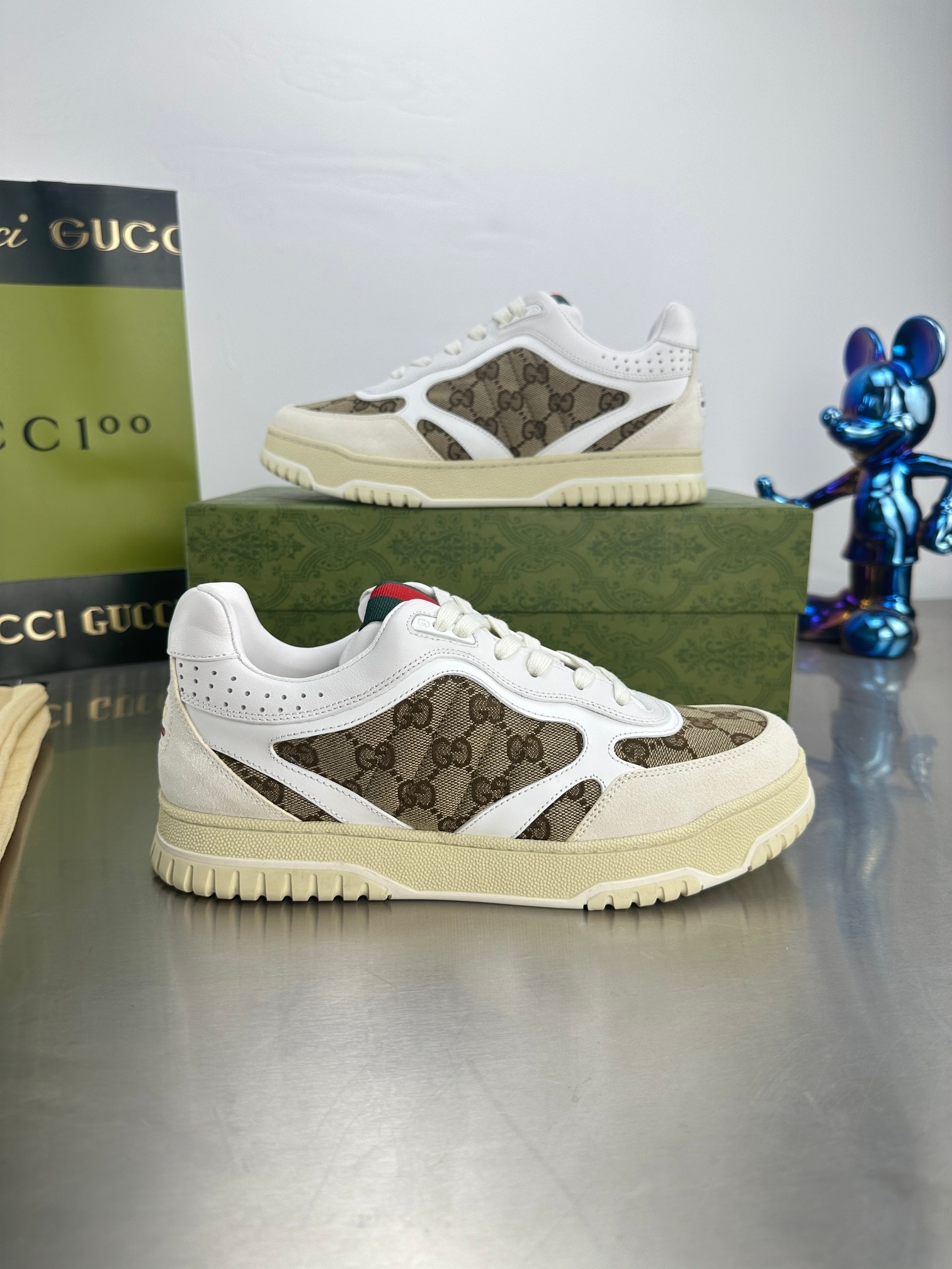 Gucci 034 Casual shoes HL033