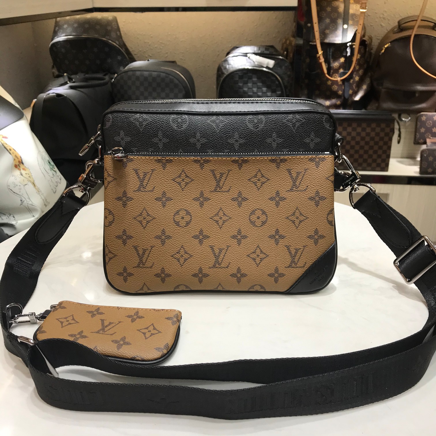 LV69443CS051