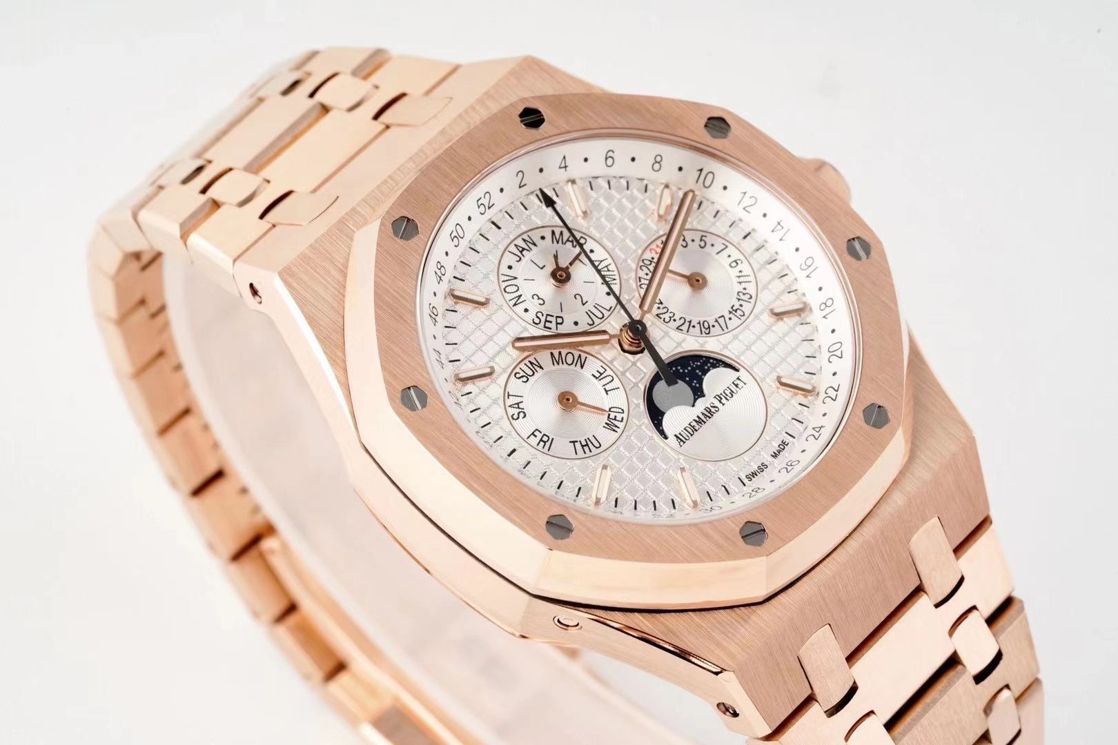 Audemars Piguet ROYAL OAK 26574 41mm