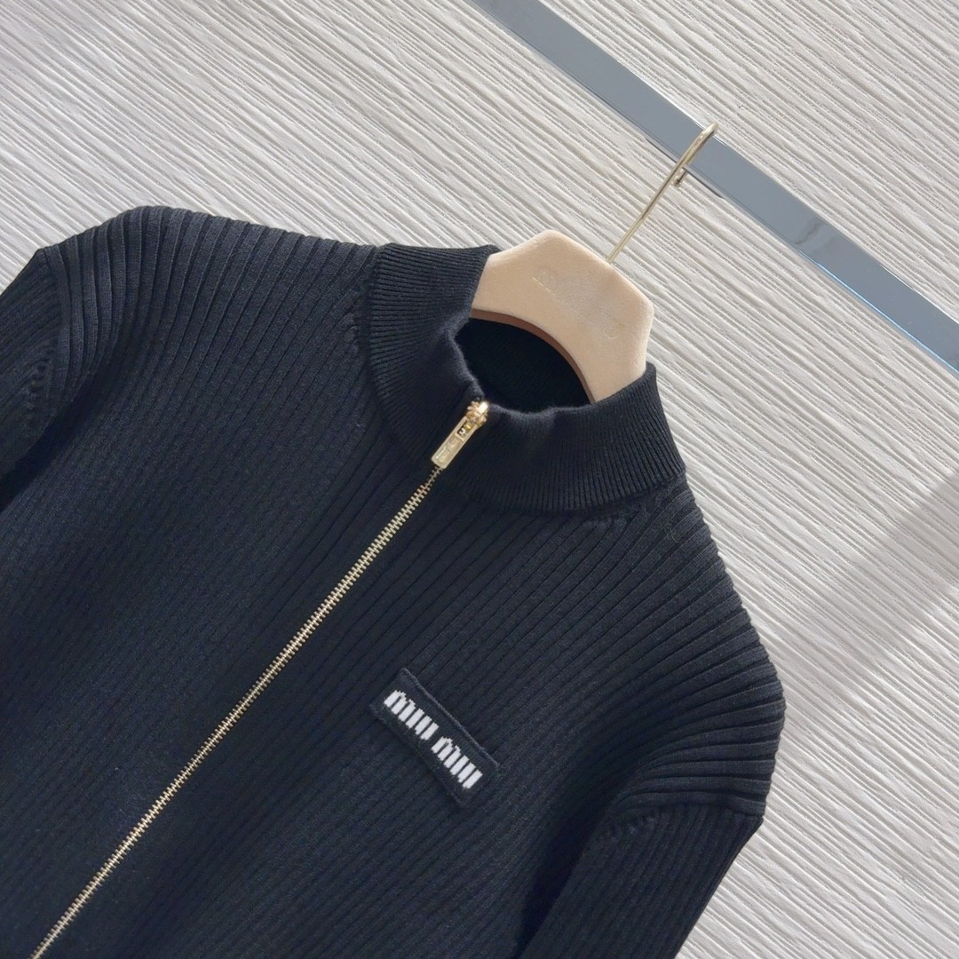 Miu Miu Ladieswear 016