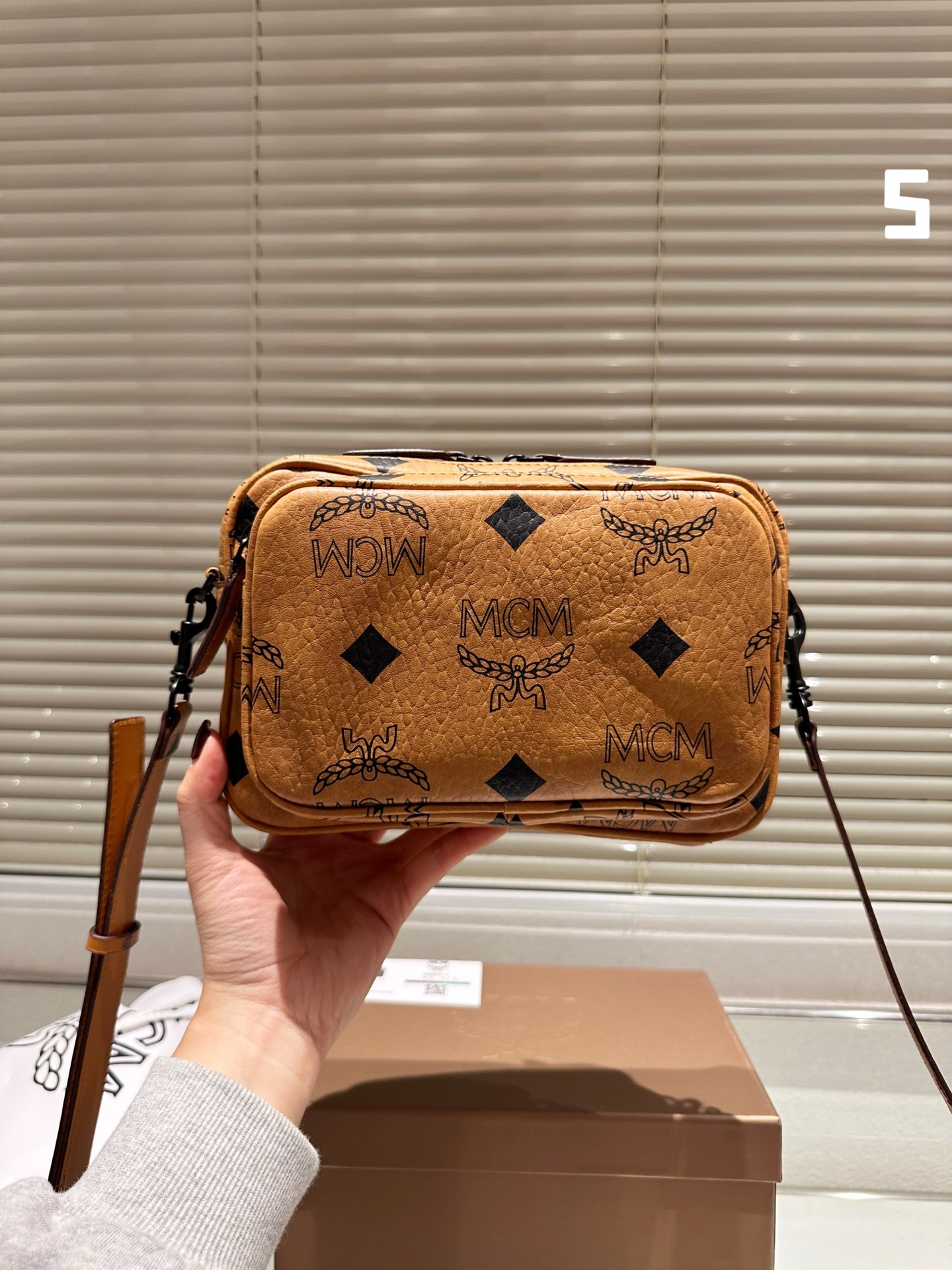 MCM Camera Bag 007 LLS061 24cm
