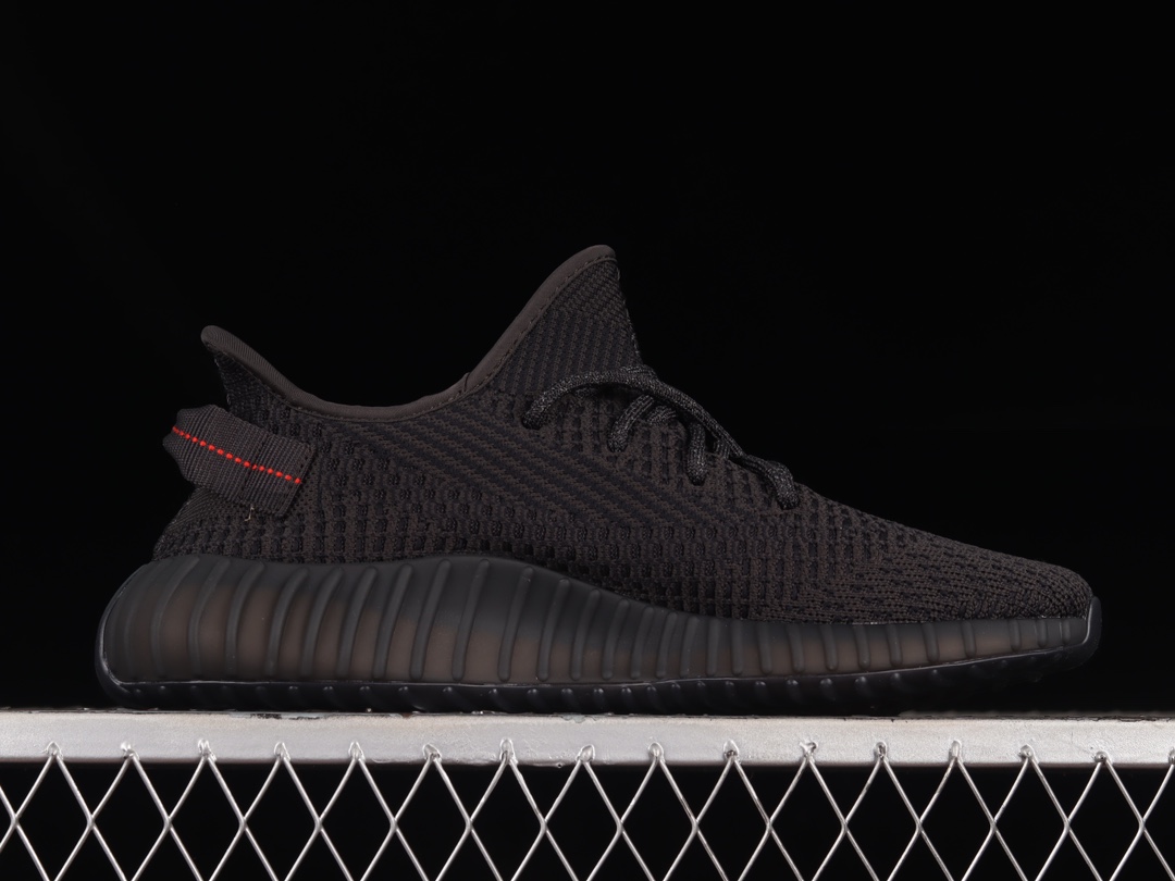 Yeezy 350 Boost V2 FU9006