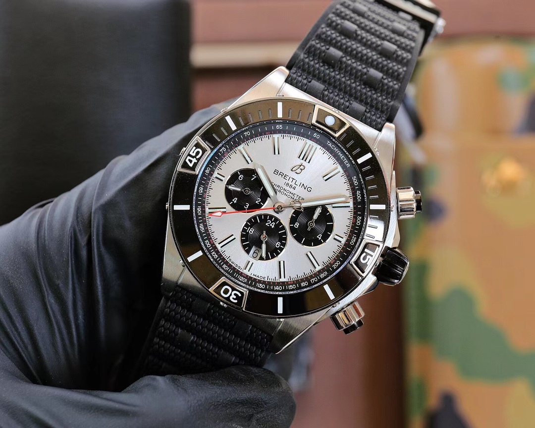 BREITLING Watches 44mm
