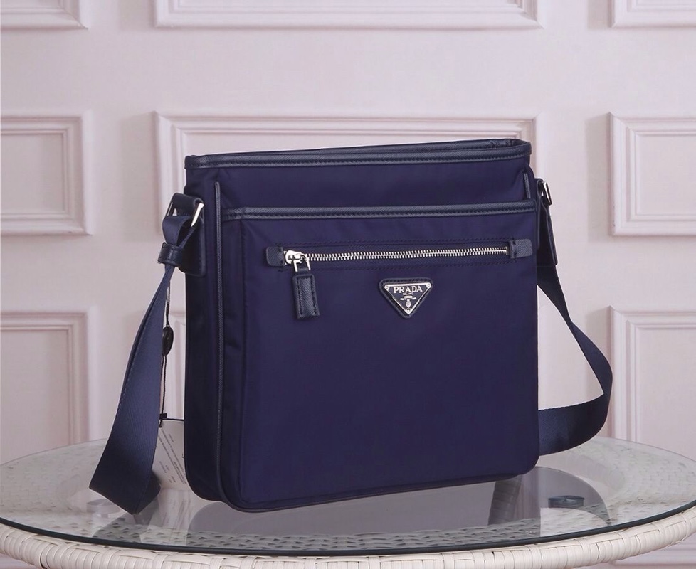 Prada shoulder bag 952