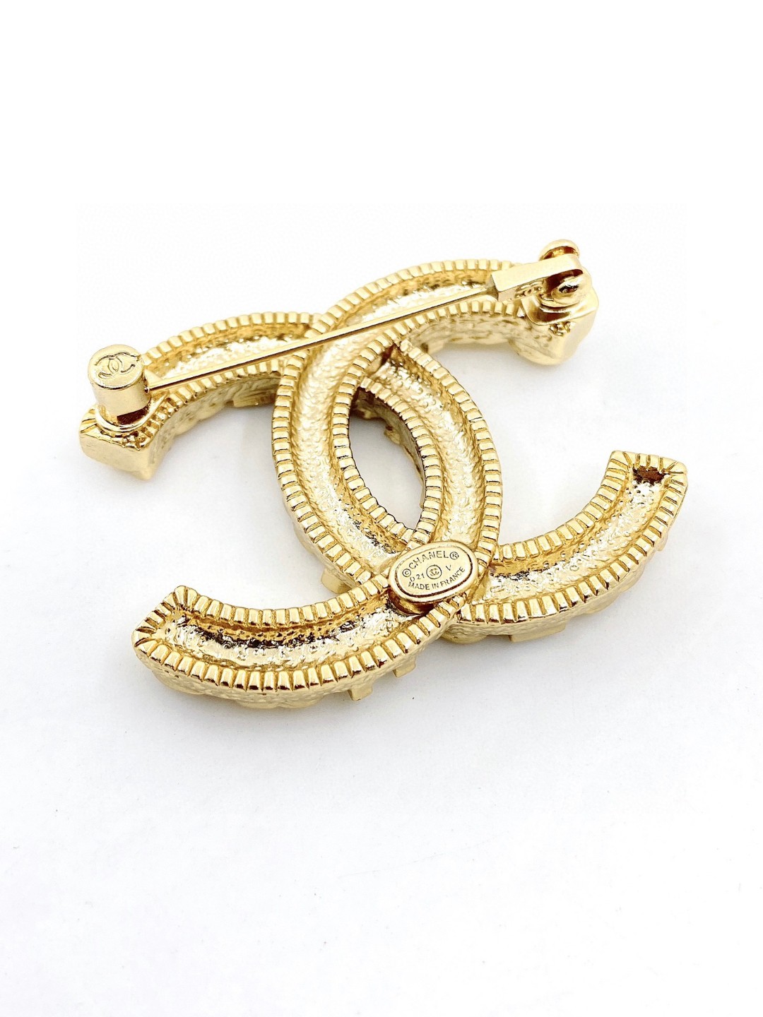 Chanel Brooch 006