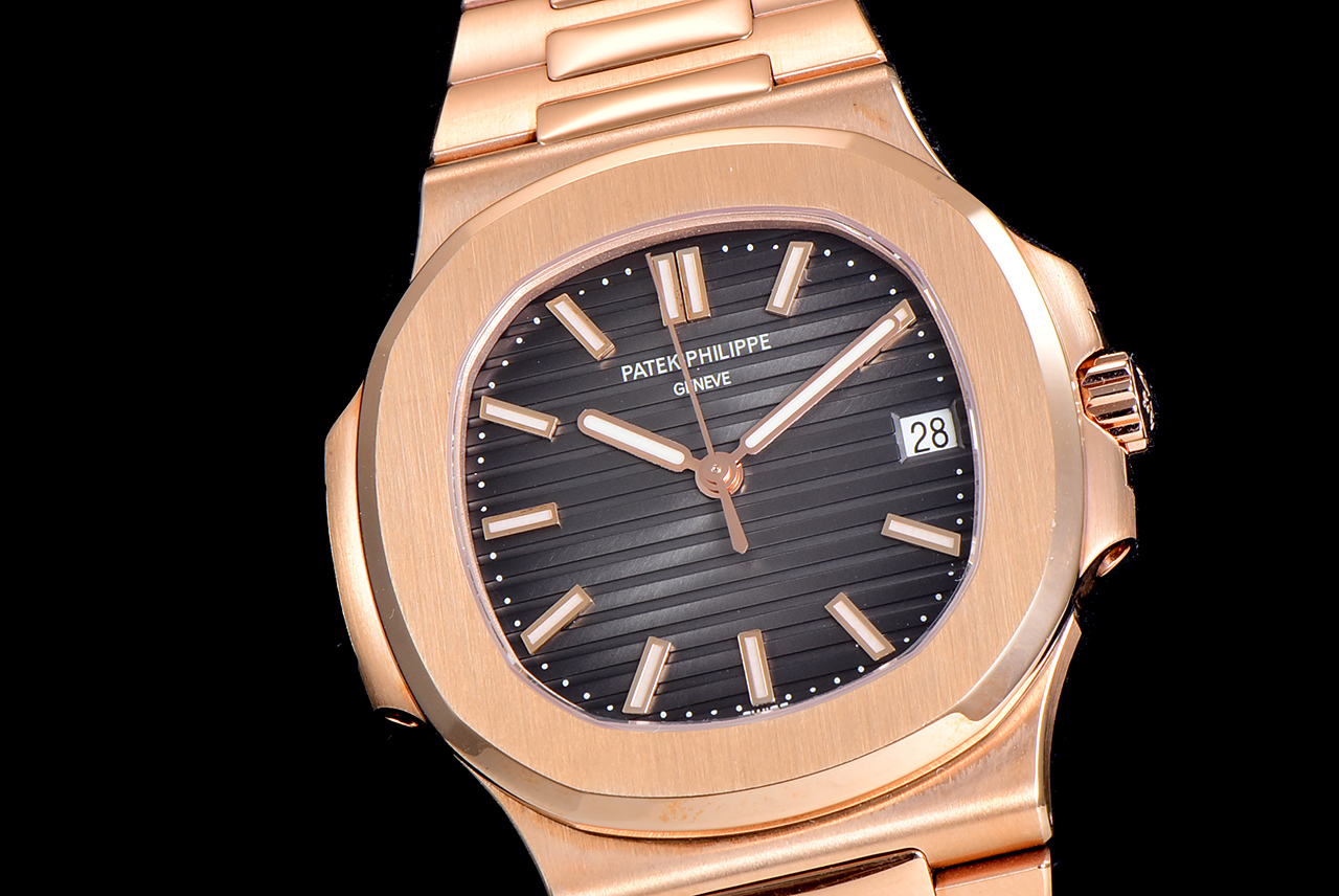 PATEK PHILIPPE NAUTILUS 5711 40mm