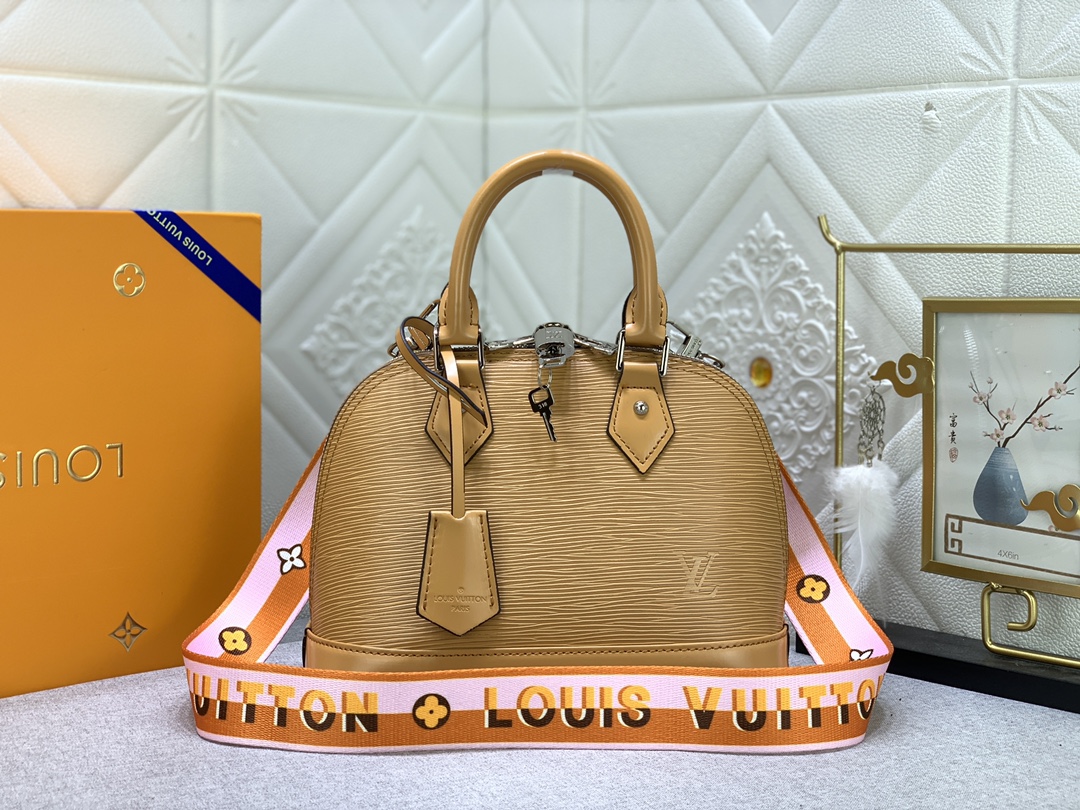Louis Vuitton ALMA BB