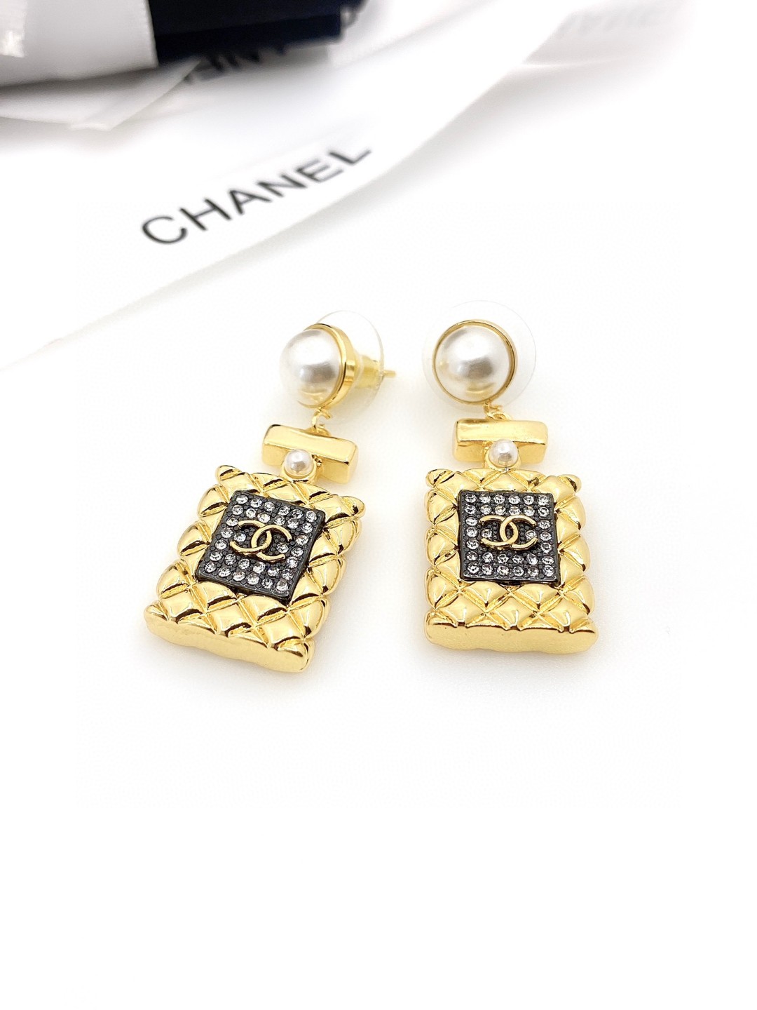 Chanel Earring 030