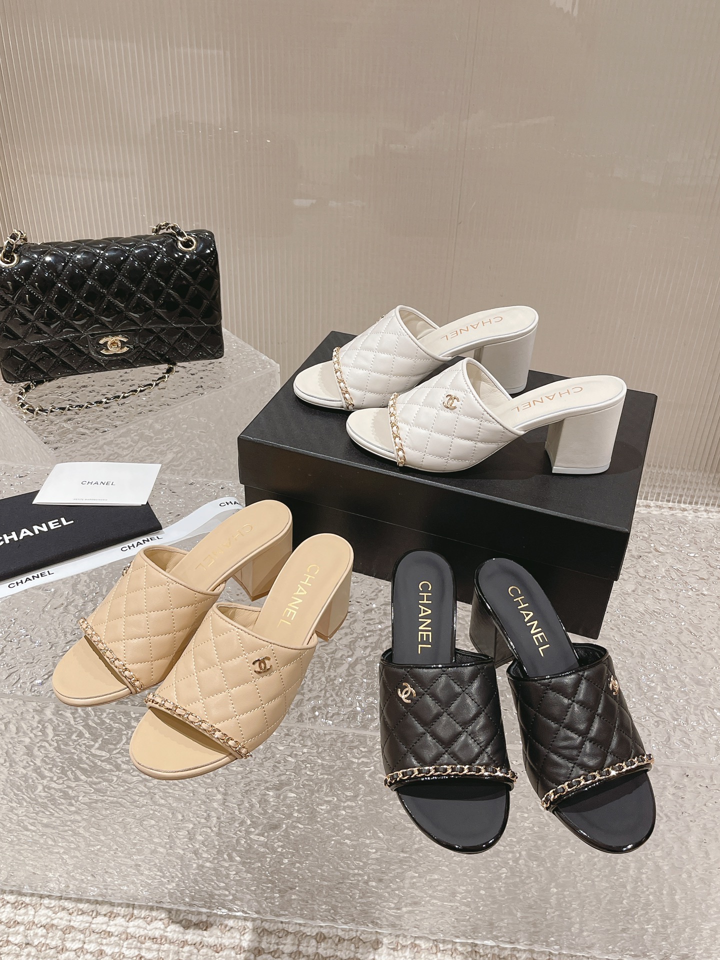 Chanel shoes 043 XM082