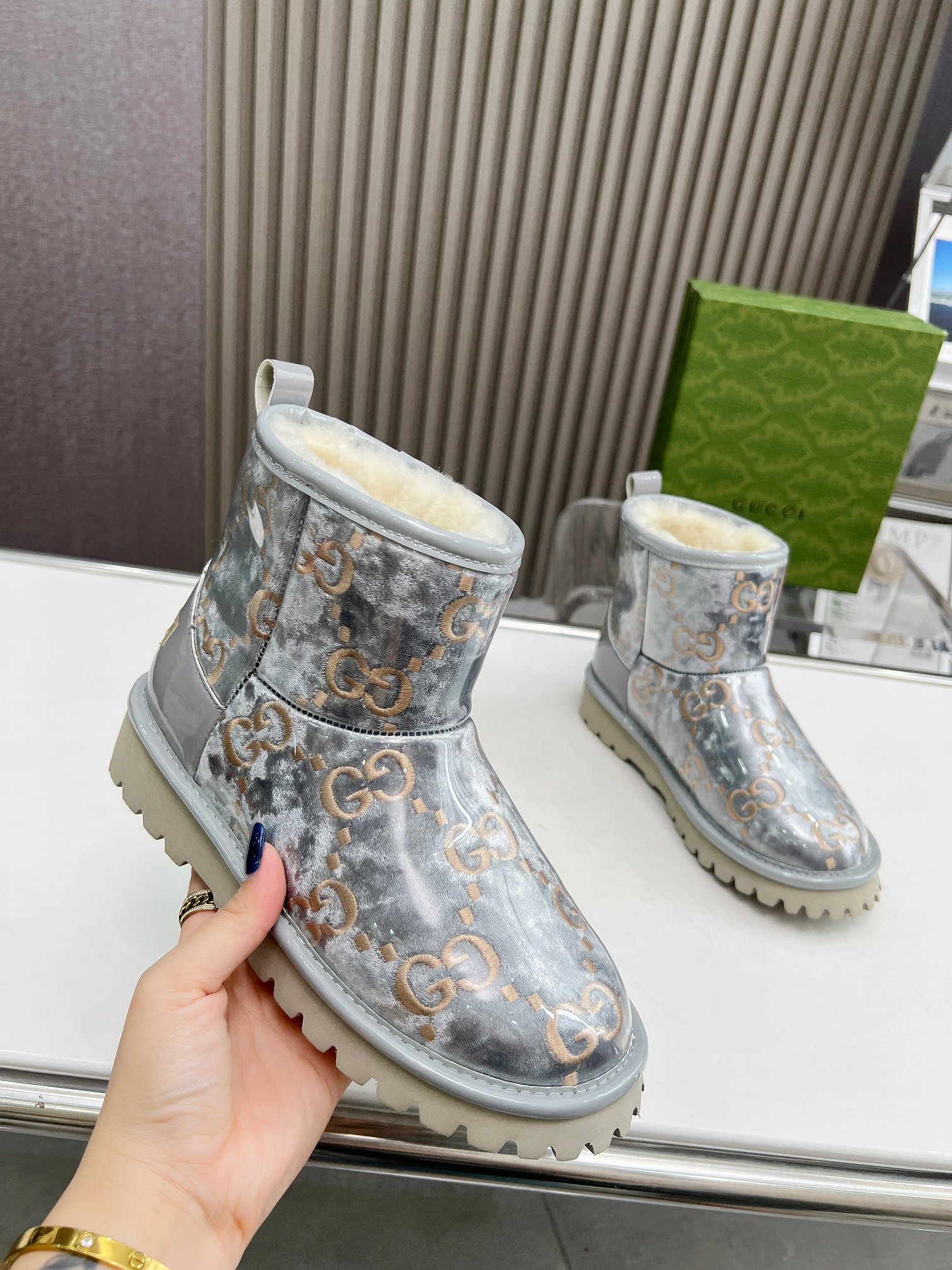 Gucci 016 boots XM082
