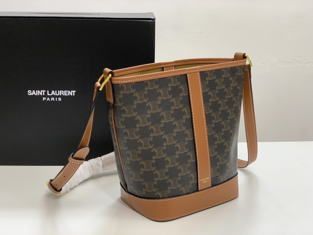 Celine007XX002