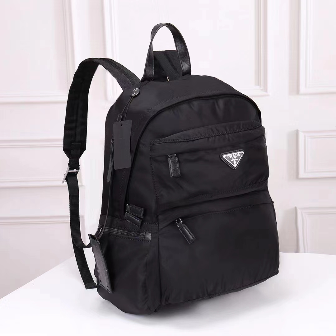 Prada025HMF071