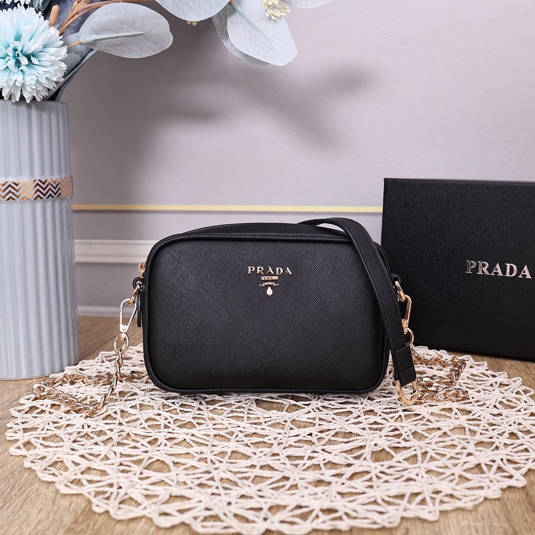 Prada0837 22PJ021