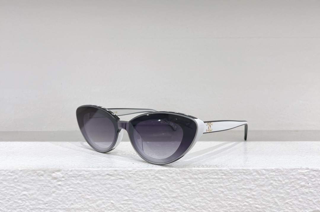 Chanel Sunglasses A95083 SM041
