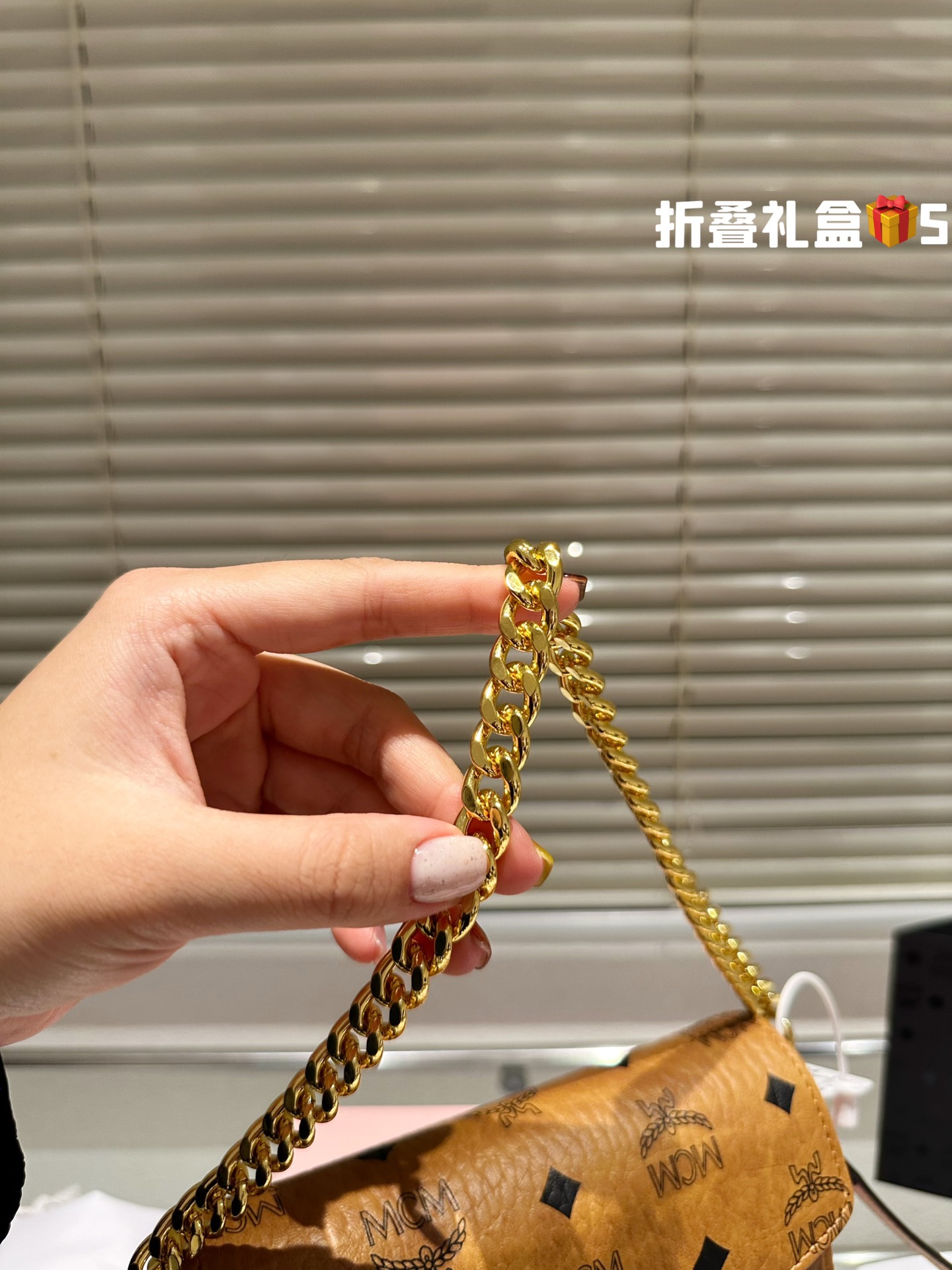 MCM Shoulder Bag 015 LLS051 18cm