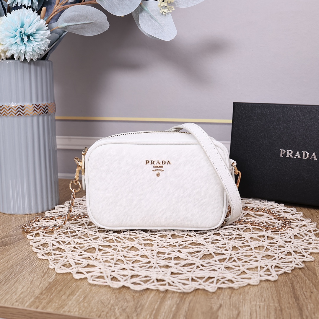 Prada0837 22PJ021