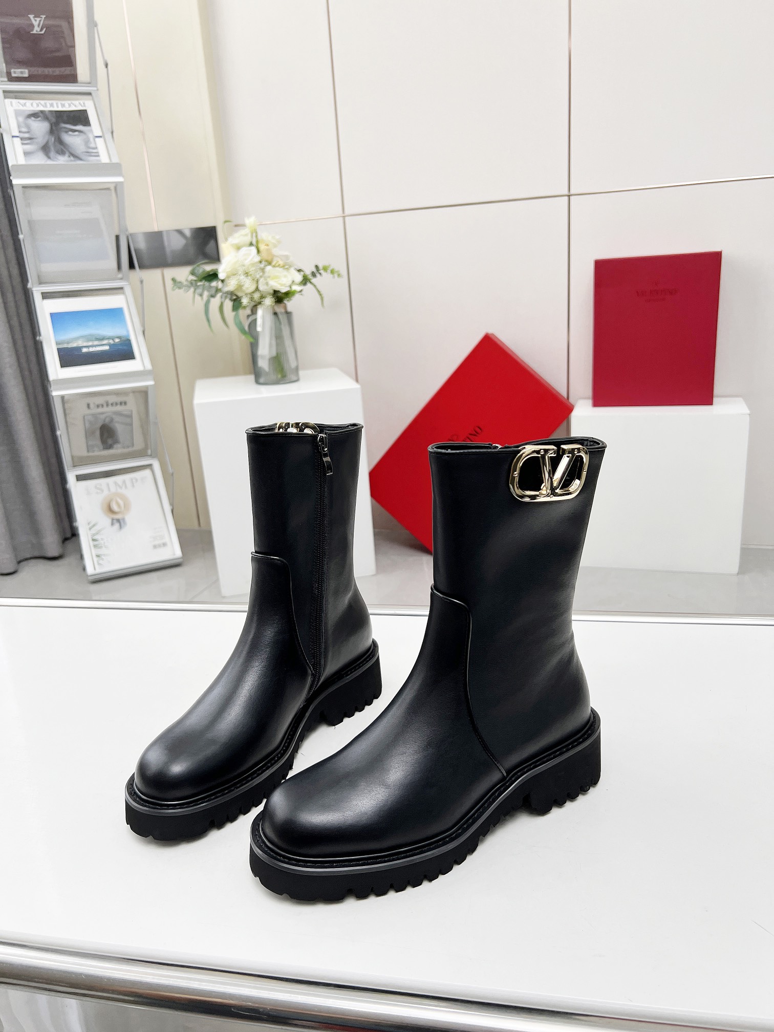 Valentino 004 boots XM003