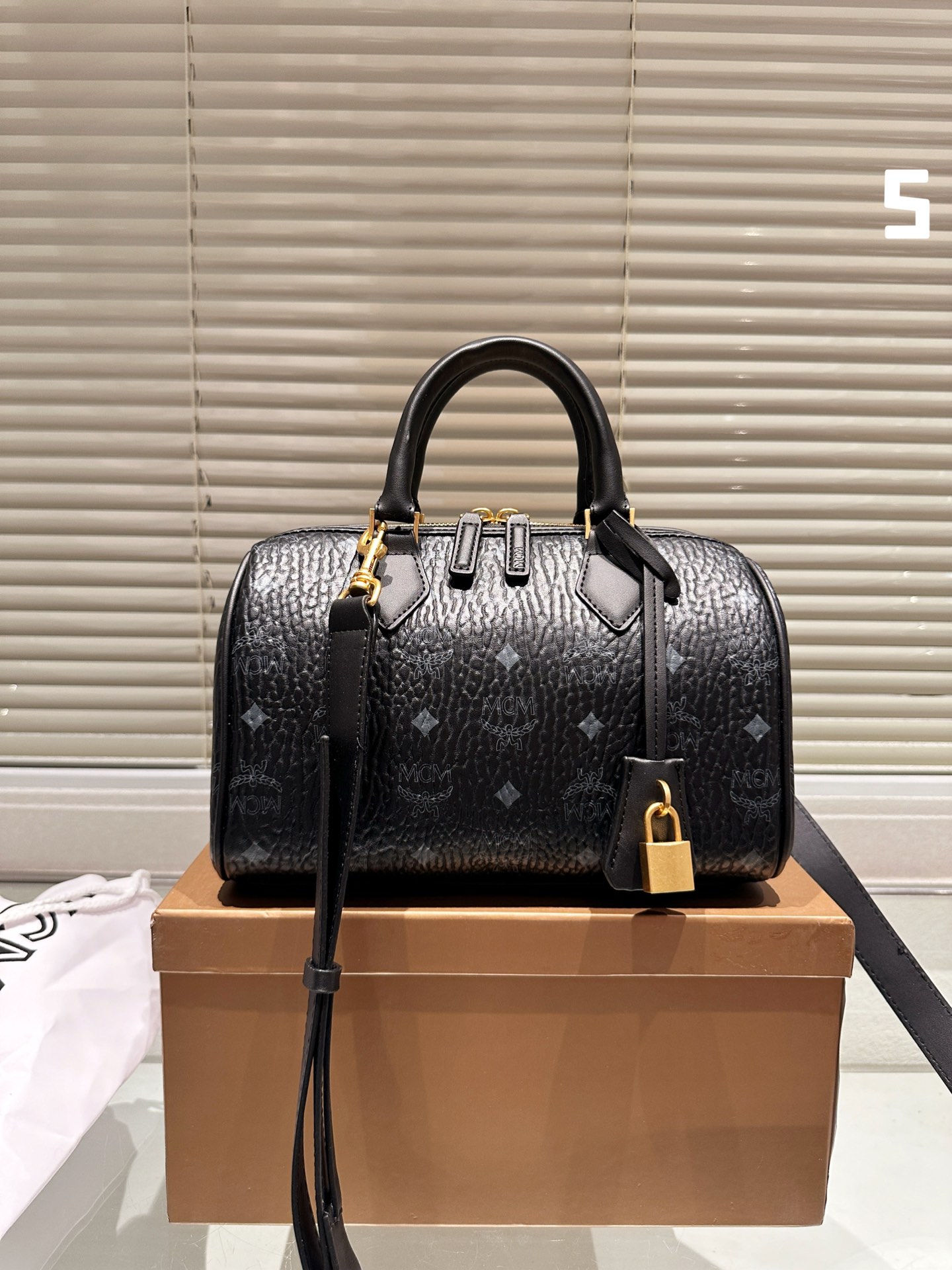 MCM Boston Bag 006 LLS081 24cm