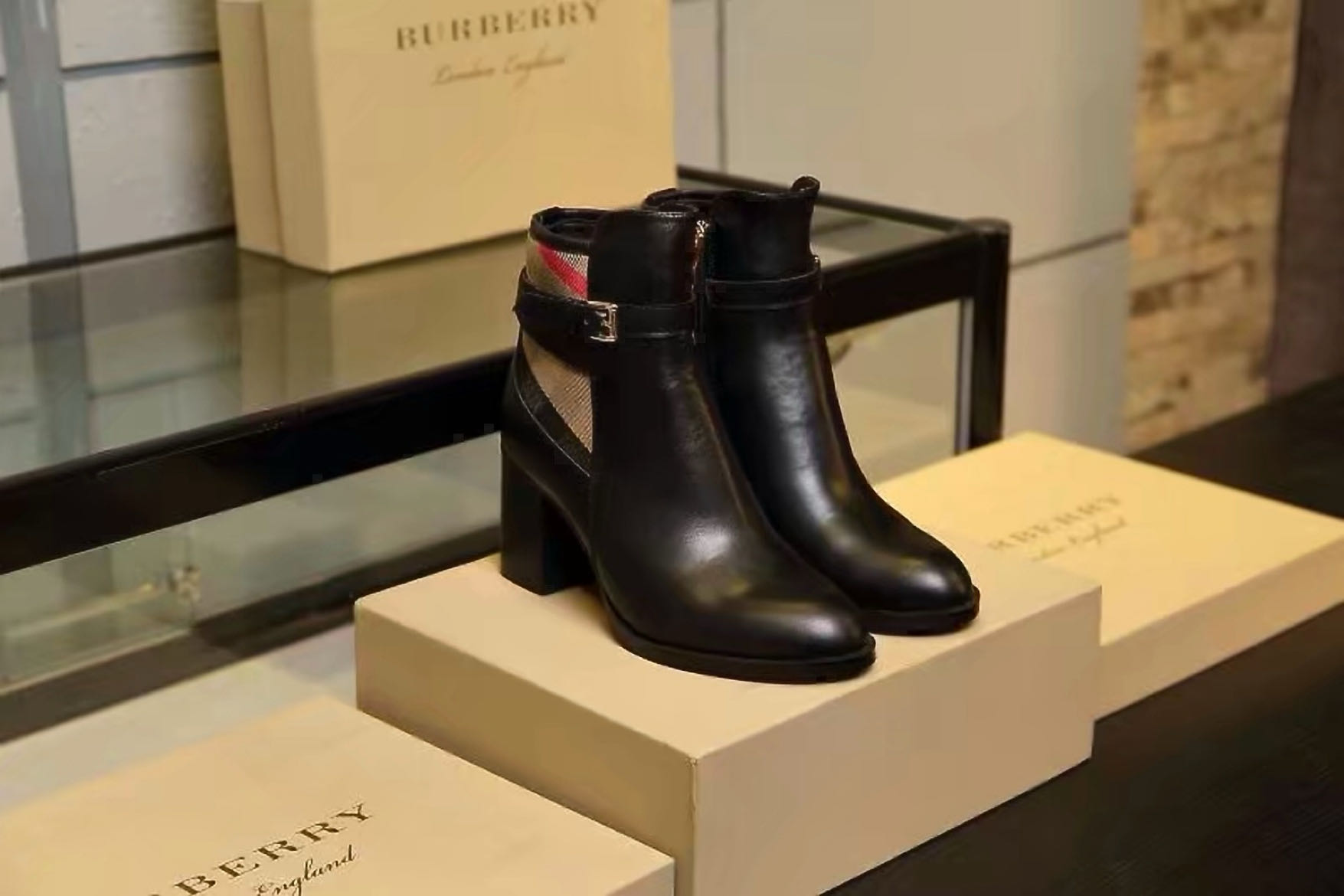Burberry 006 boots XM072
