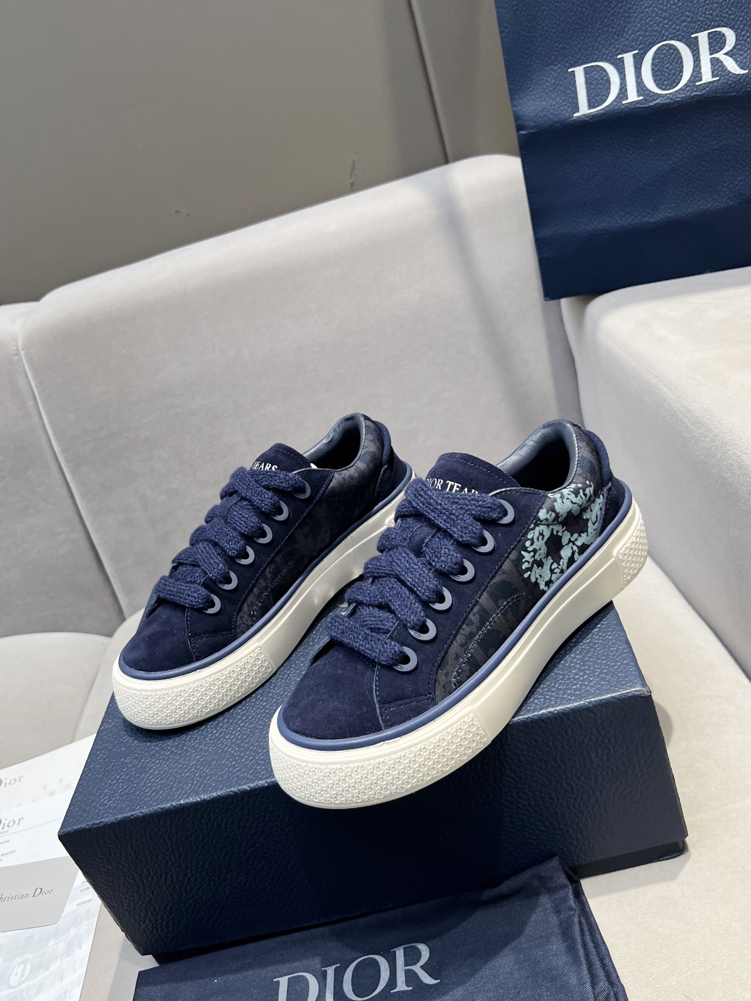 Dior 011 Casual shoes XM023