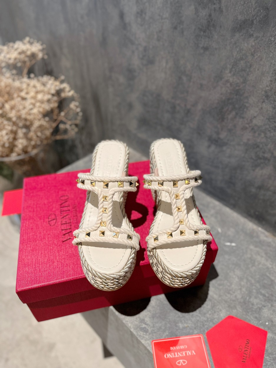 Valentino shoes 016 XM 092