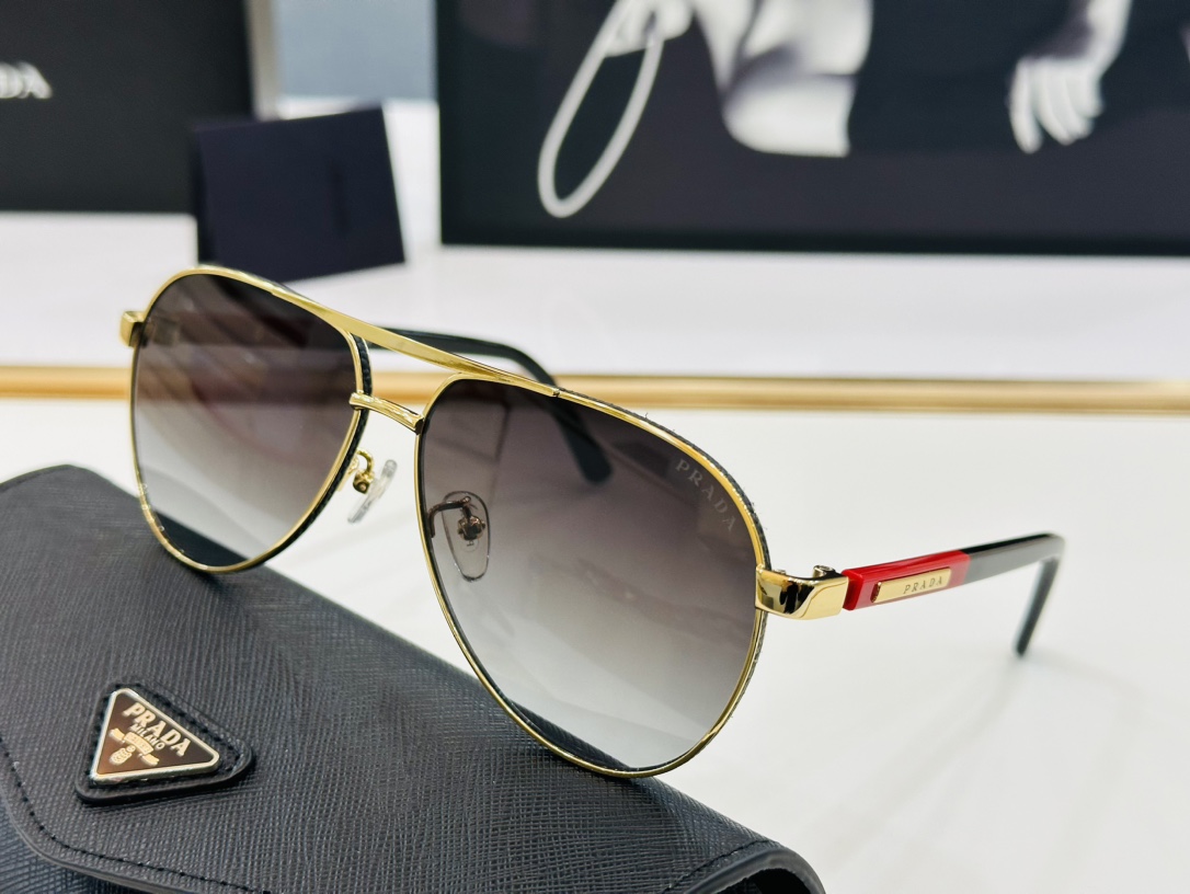 Prada Sunglasses PR130 SM051
