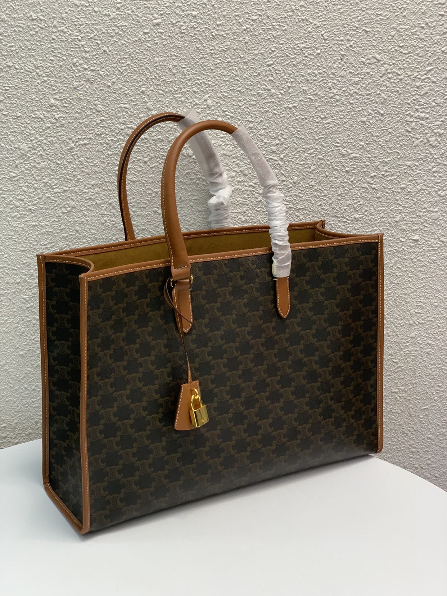 Celine3069XX091
