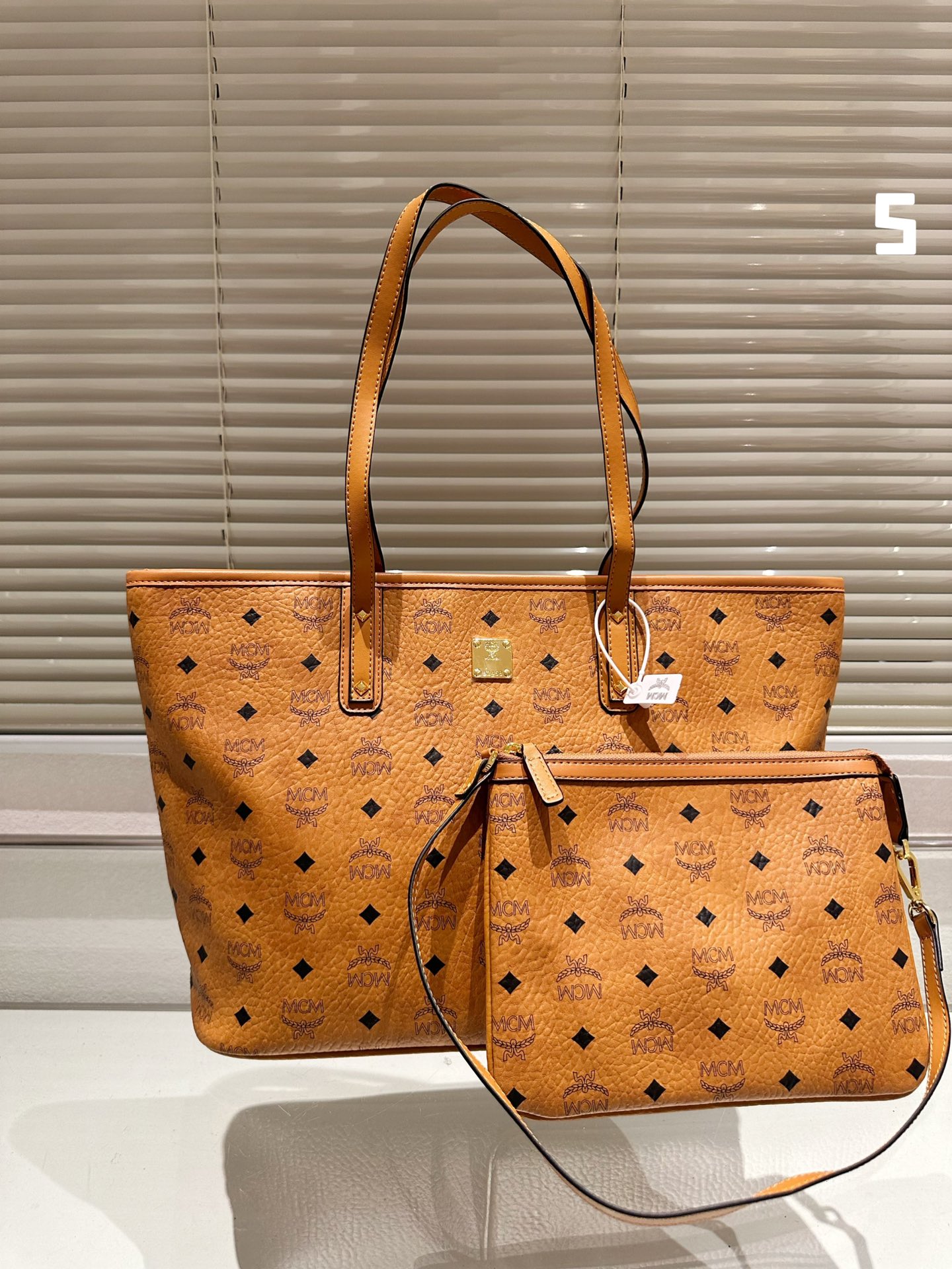 MCM Tote 014 LLS051 36.5cm