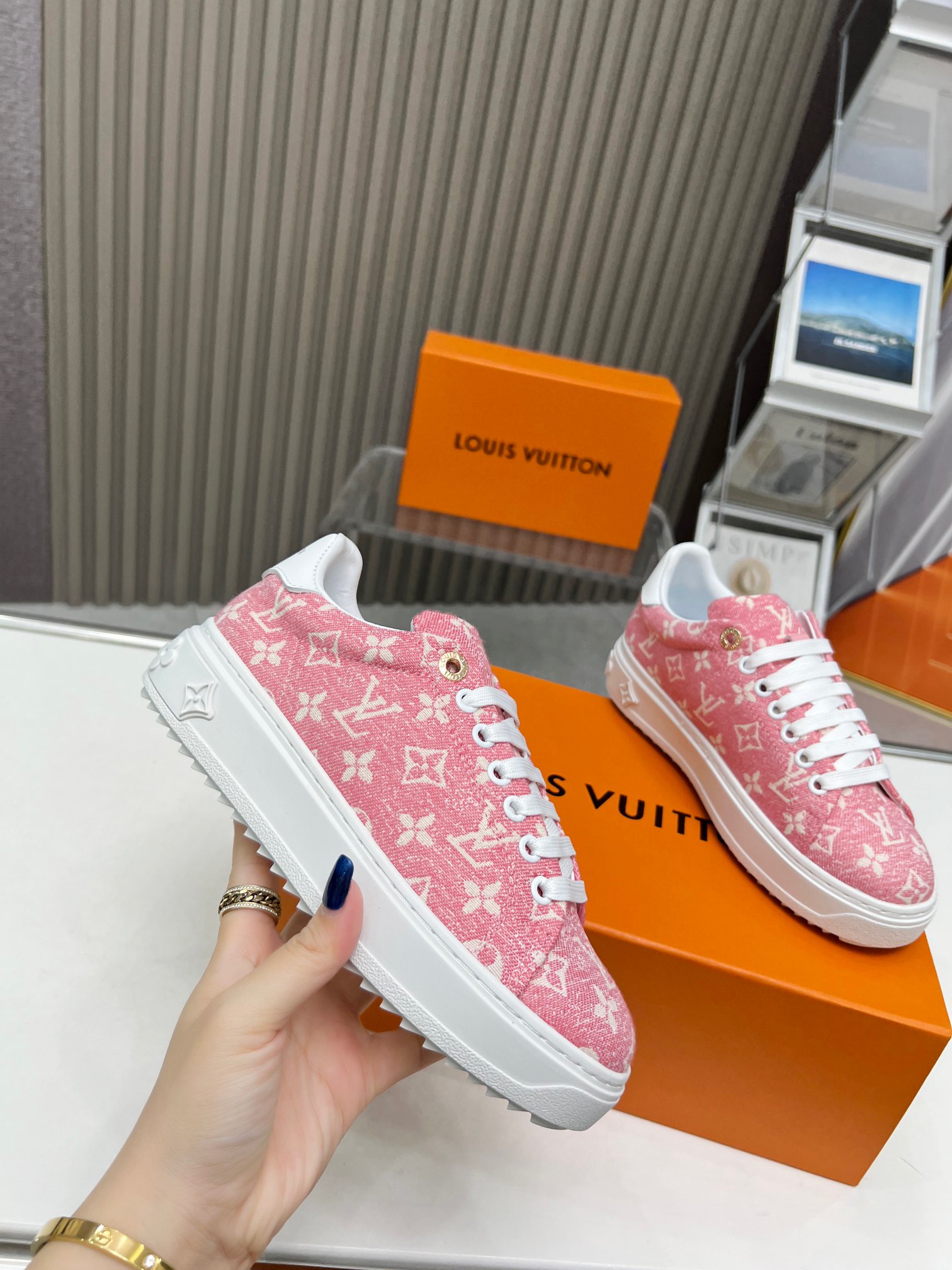 LV 033 Casual shoes HL052