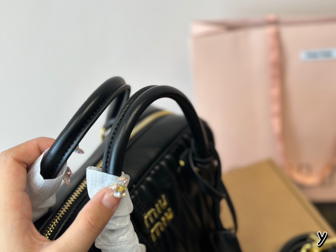 Miu Miu Handbag 002 DB081 25cm