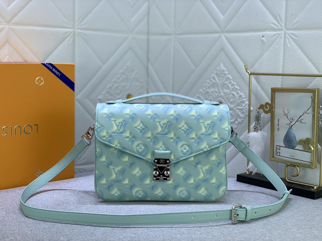 Louis Vuitton POCHETTE MÉTIS