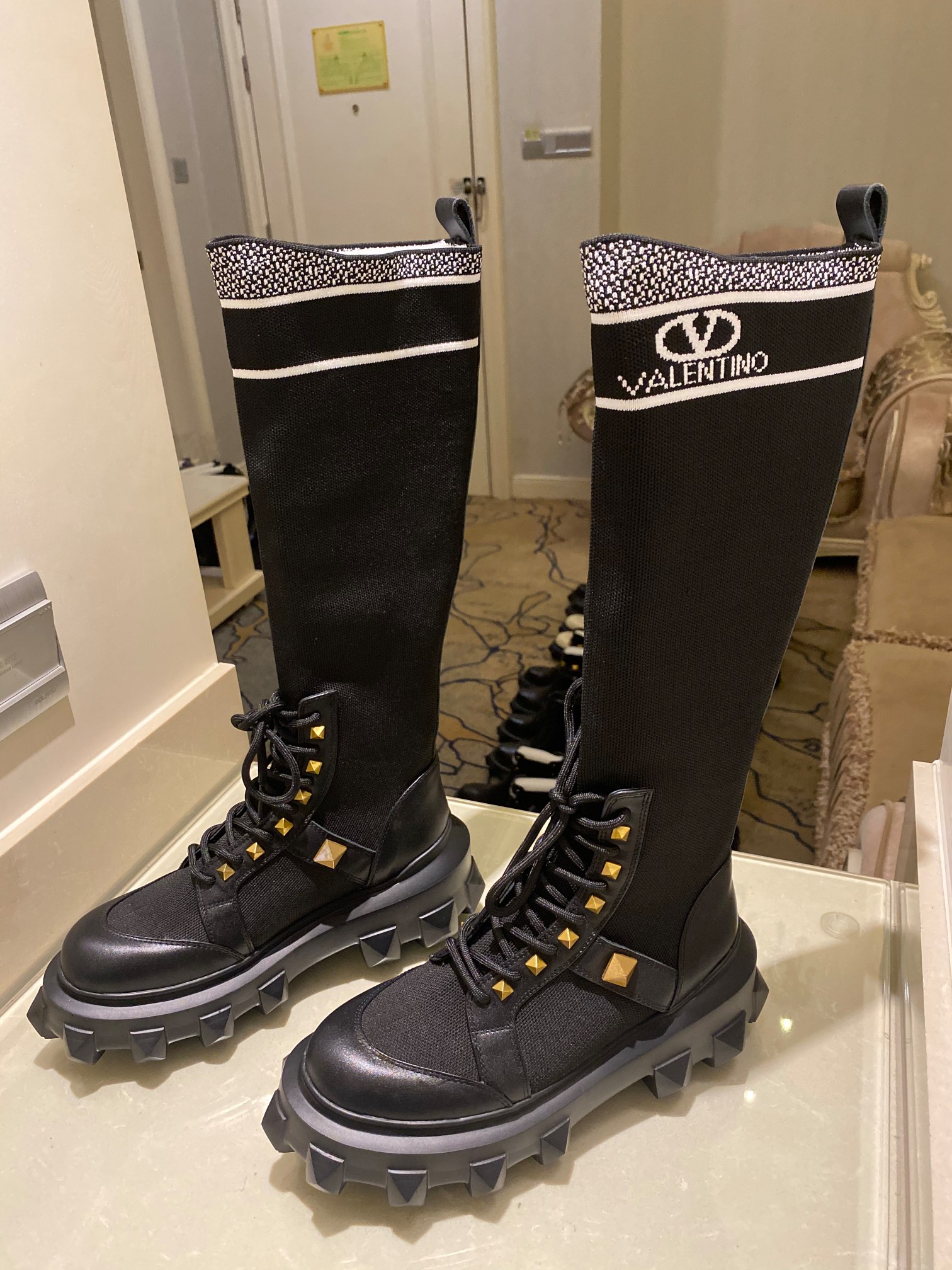 Valentino shoes V001