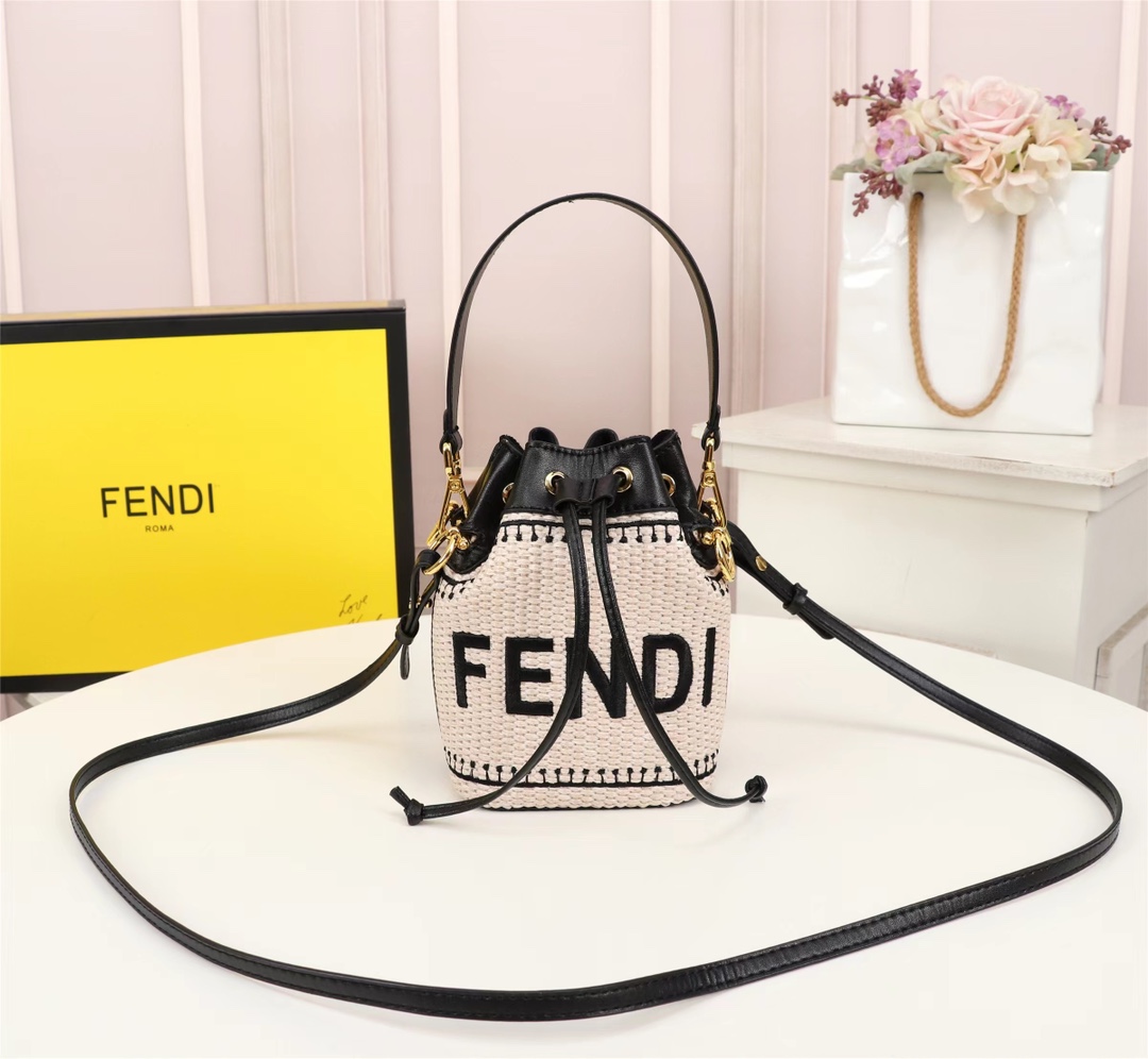 Fendi8801JQE051