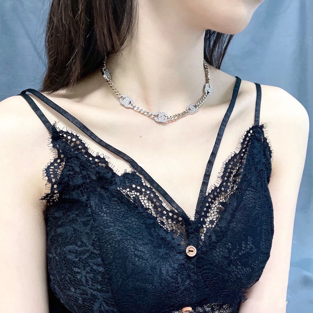 Chanel Necklace 005