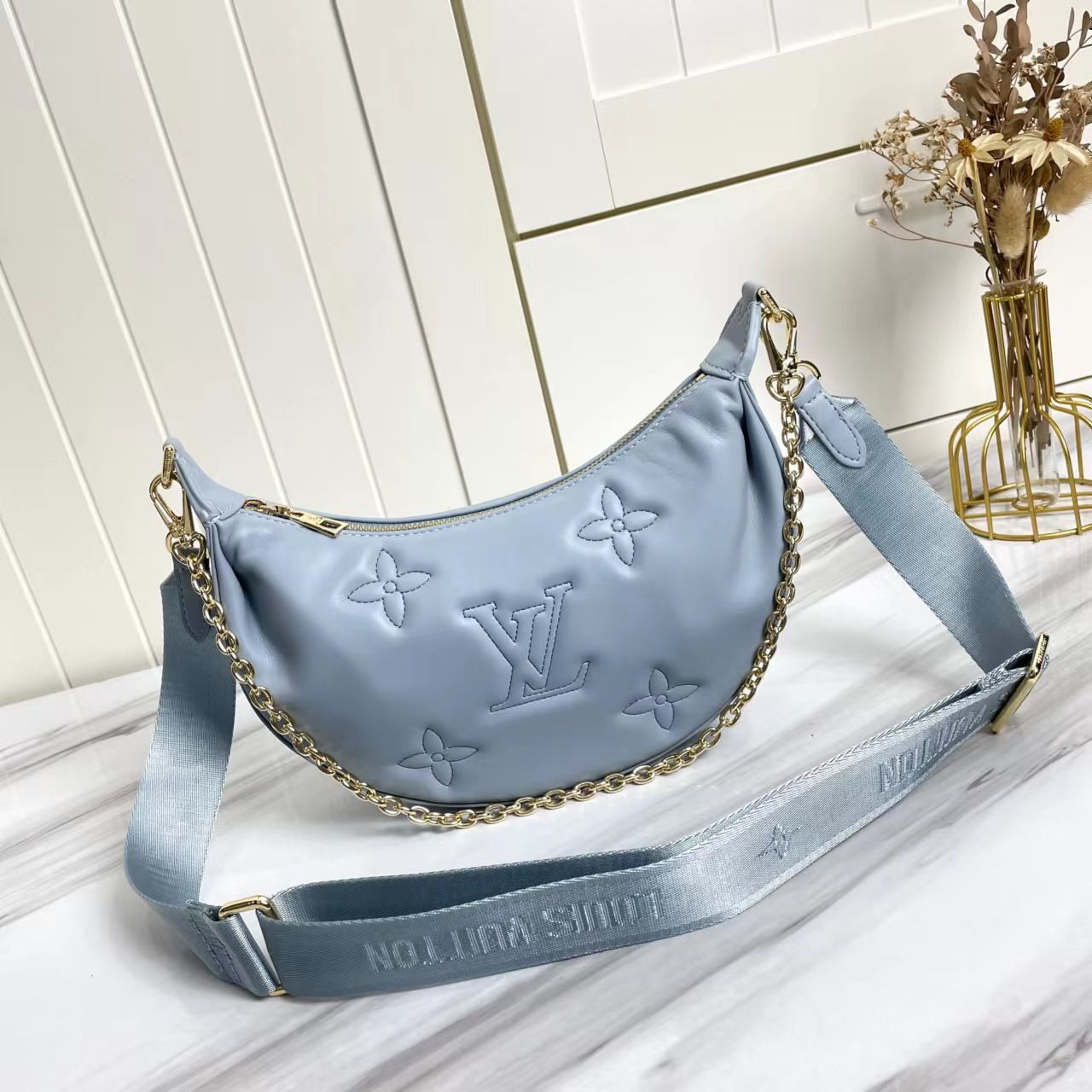 Louis Vuitton OVER THE MOON