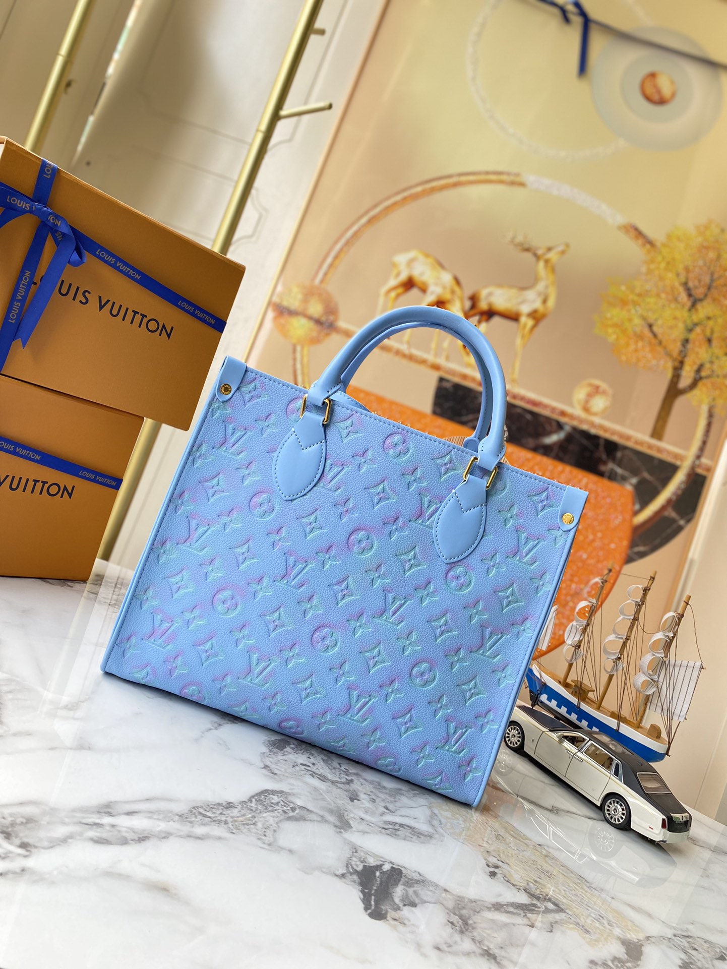 Louis Vuitton ONTHEGO MM