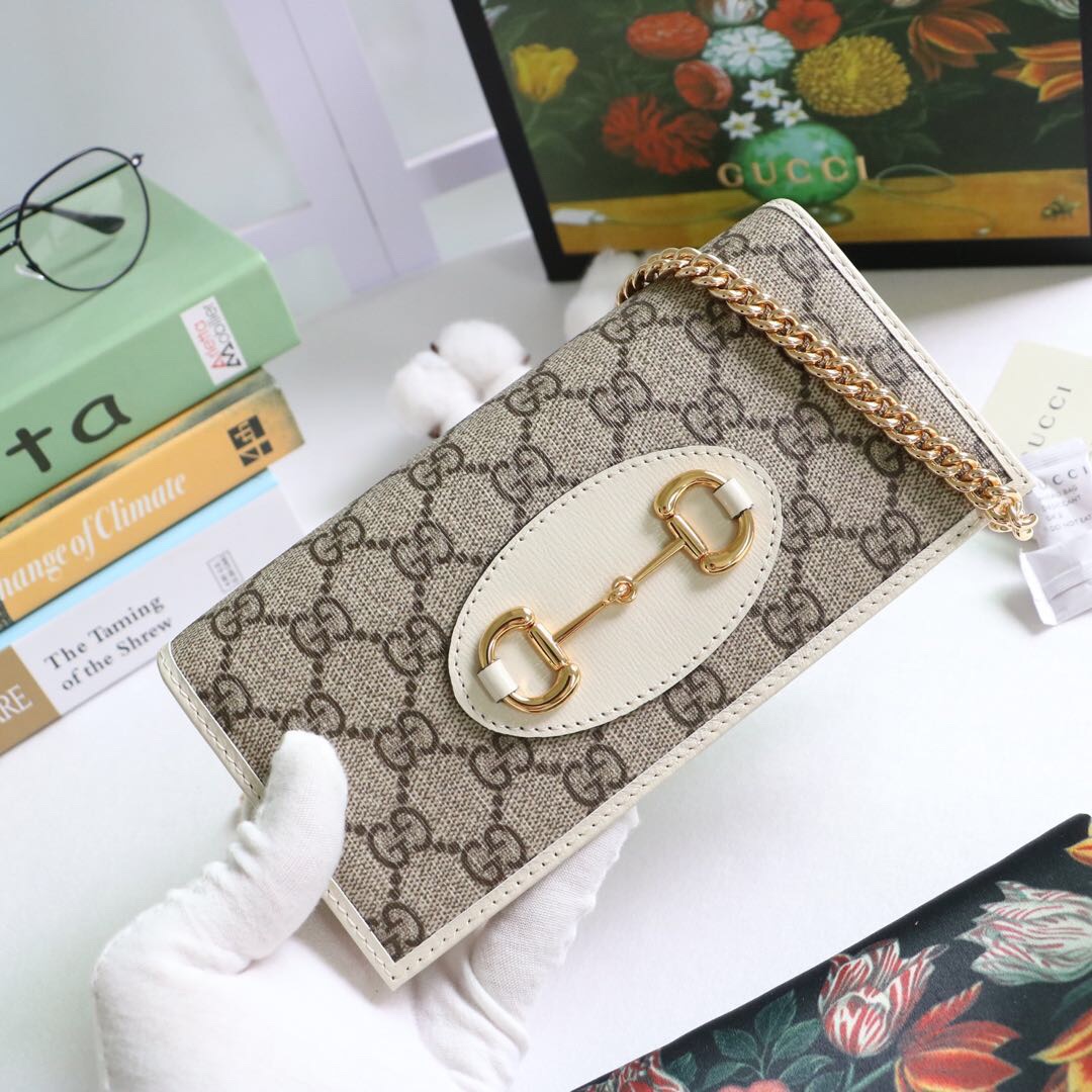 Gucci621892smile021