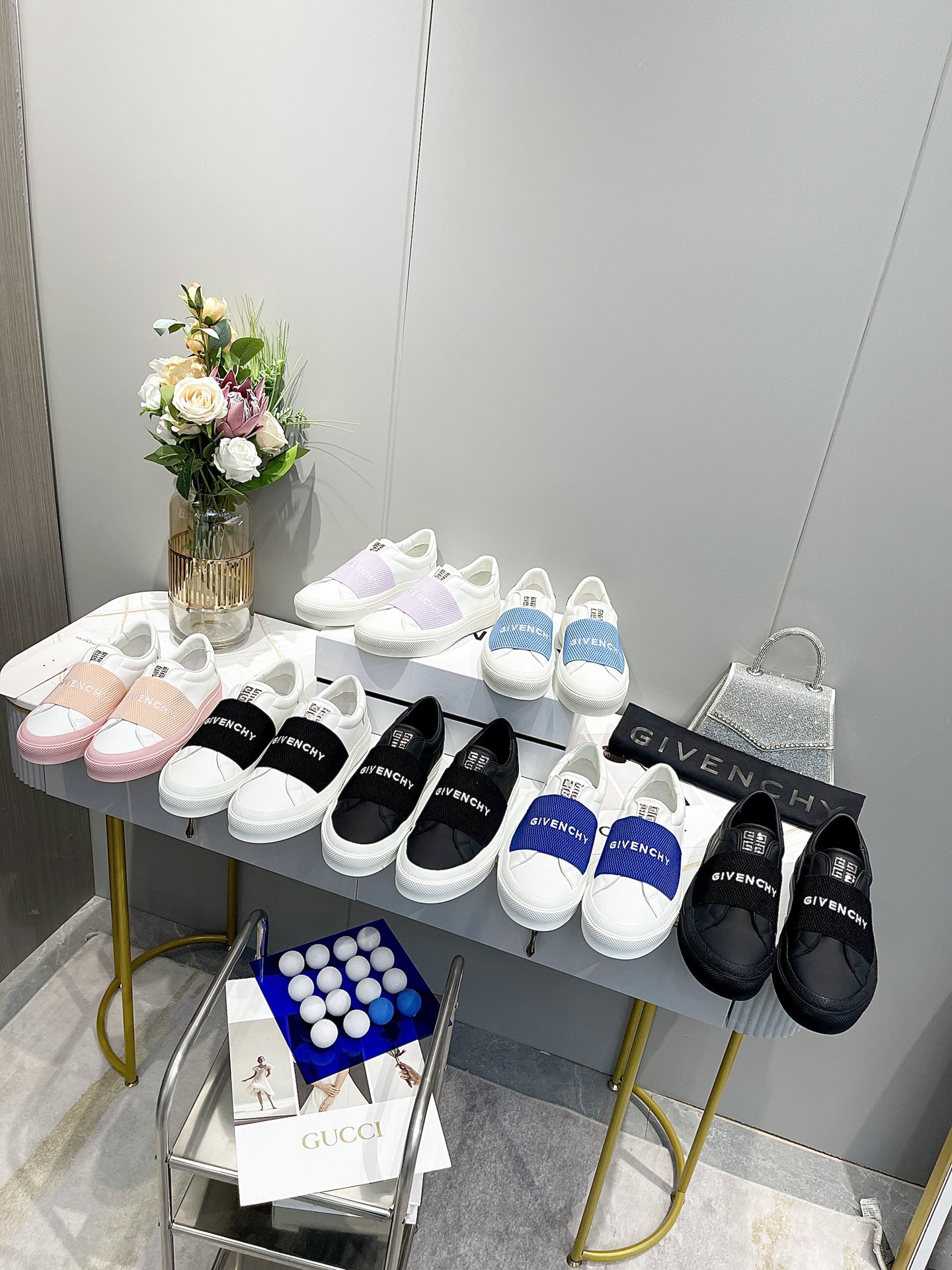 GIVENCHY 002 Casual shoes XM 003 02
