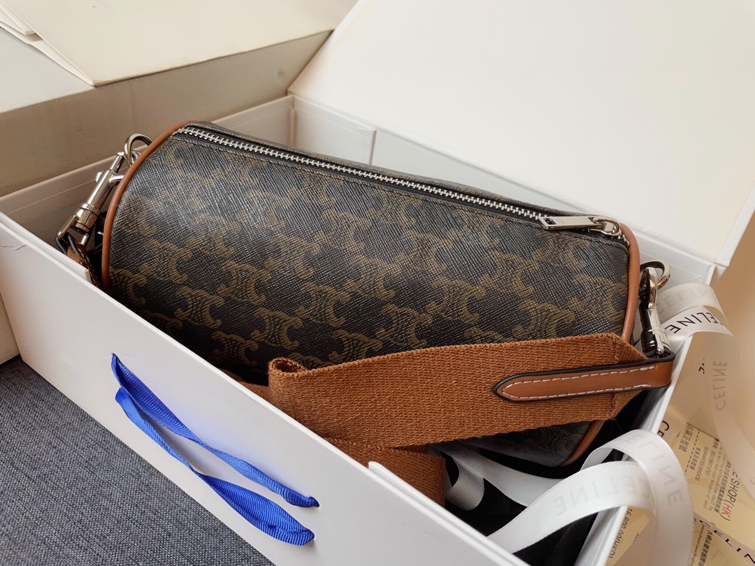 Celine2208XX051