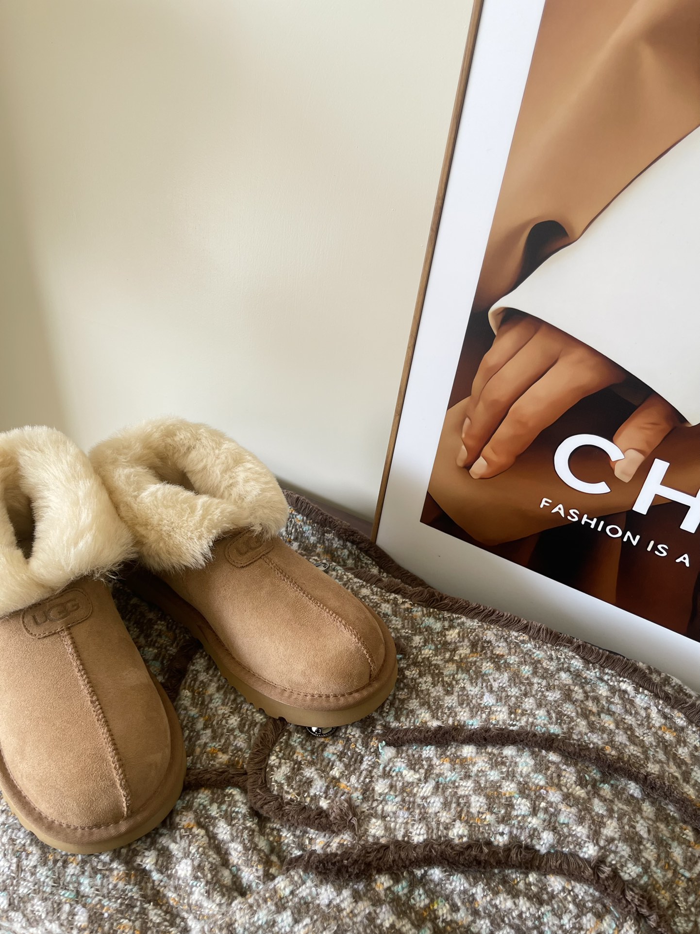 UGG shoes 022 XM042