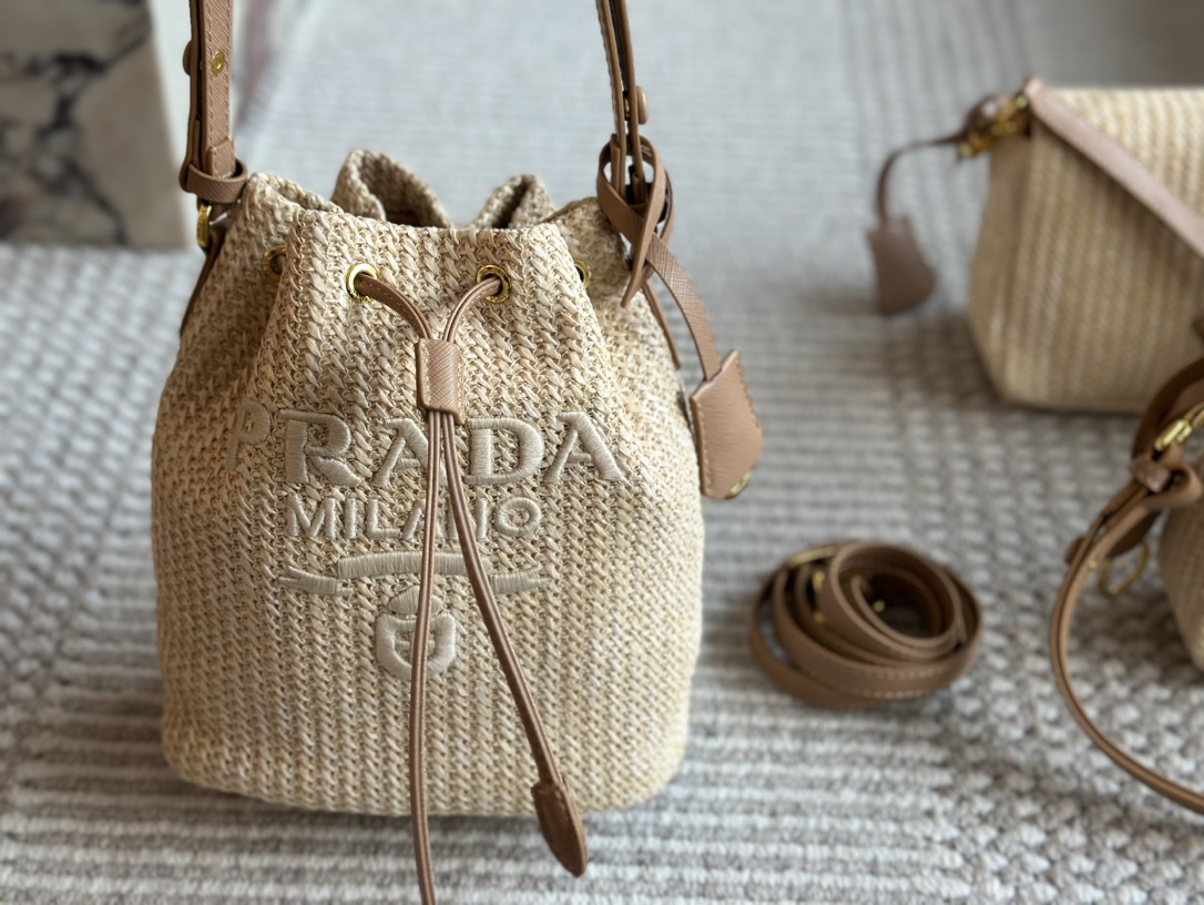 Prada Bucket Bag 010 DB041 24cm
